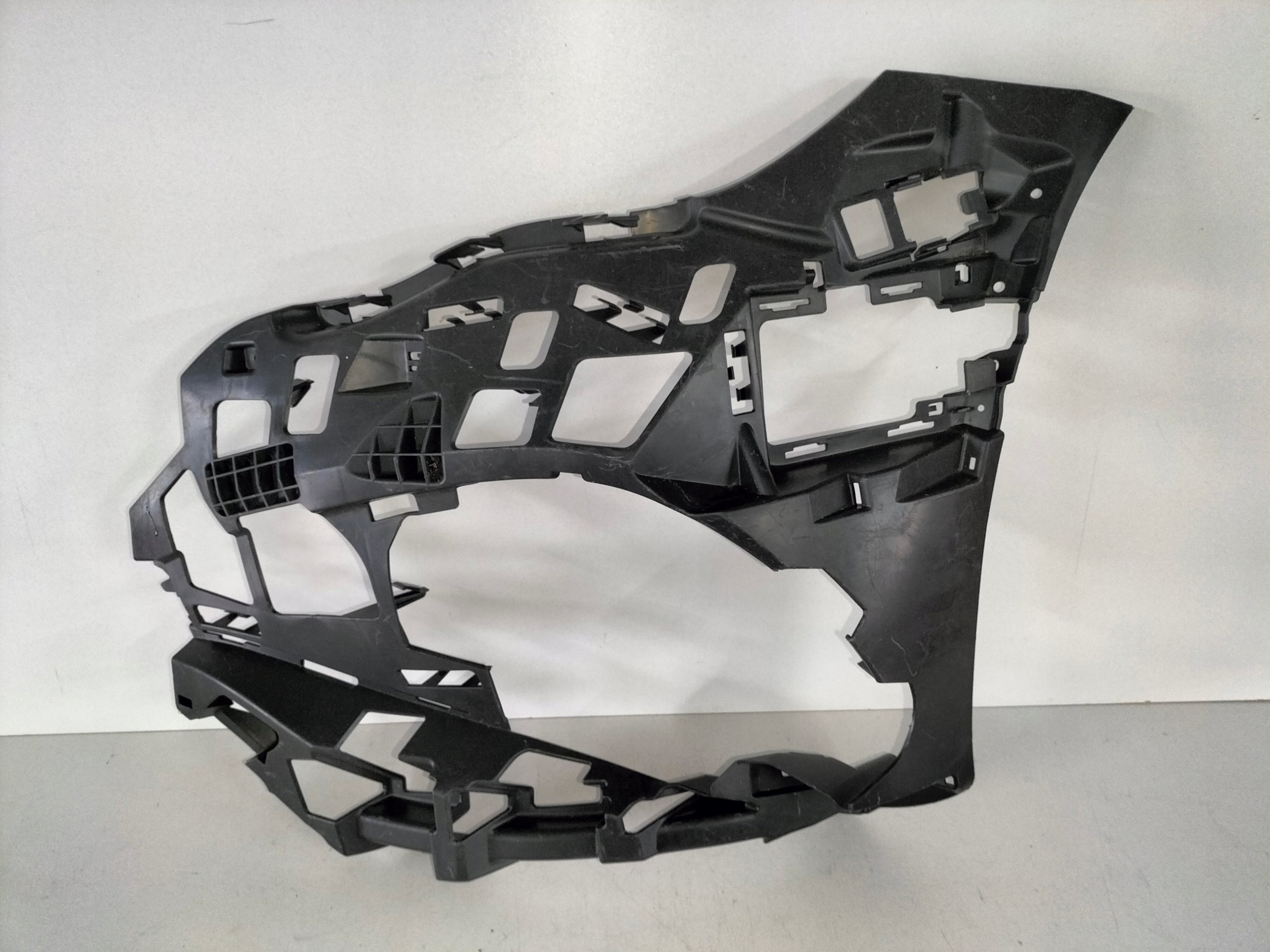 support front left MERCEDES E KLASA W214 22- AMG GT