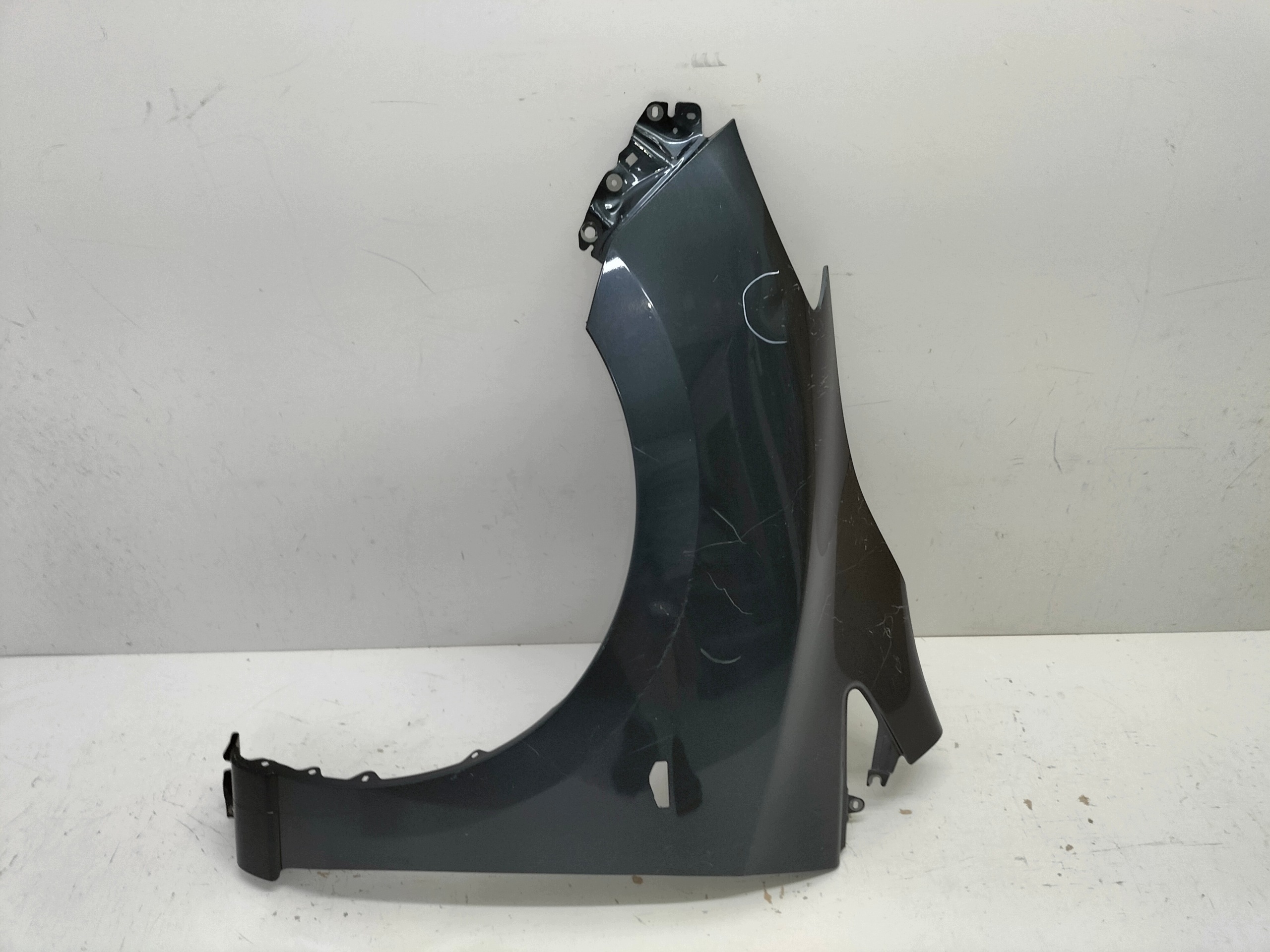 fender front front left MAZDA 5 V CW 10