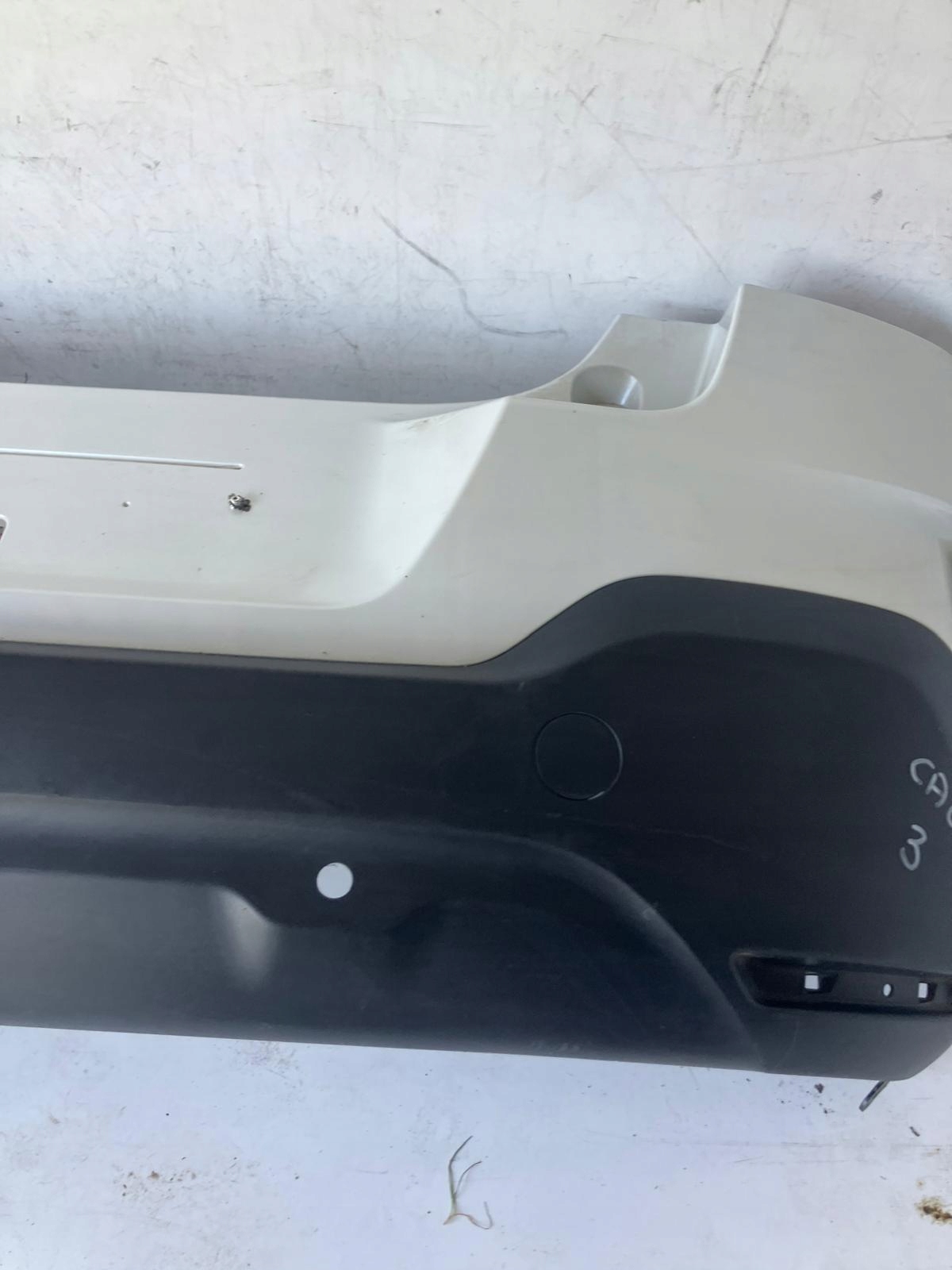 nárazník záď CITROEN C4 CACTUS LIFT pod 4 PDC EFCD PERLA