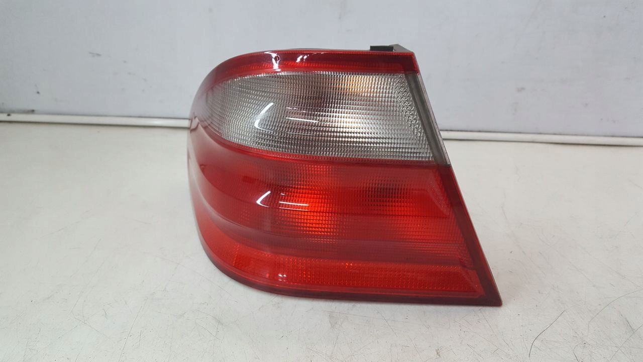 light rear part rear left Mercedes W208 2,0