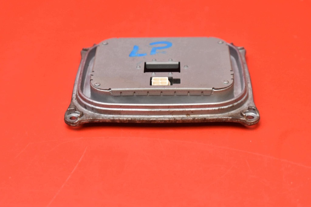 control unit module LED left front 1307329218 AUDI A4 B8 07-11