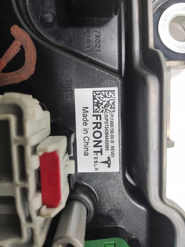 module control unit NADWOZIA TESLA MODEL 3 LIFT 2023-2026 1866750-00-B