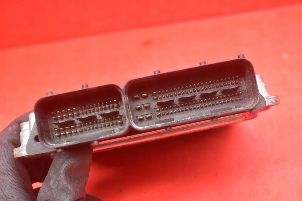 control unit computer of the engine 4F0907401B AUDI A6 C6 3.0 TDI 233 KM 04-08