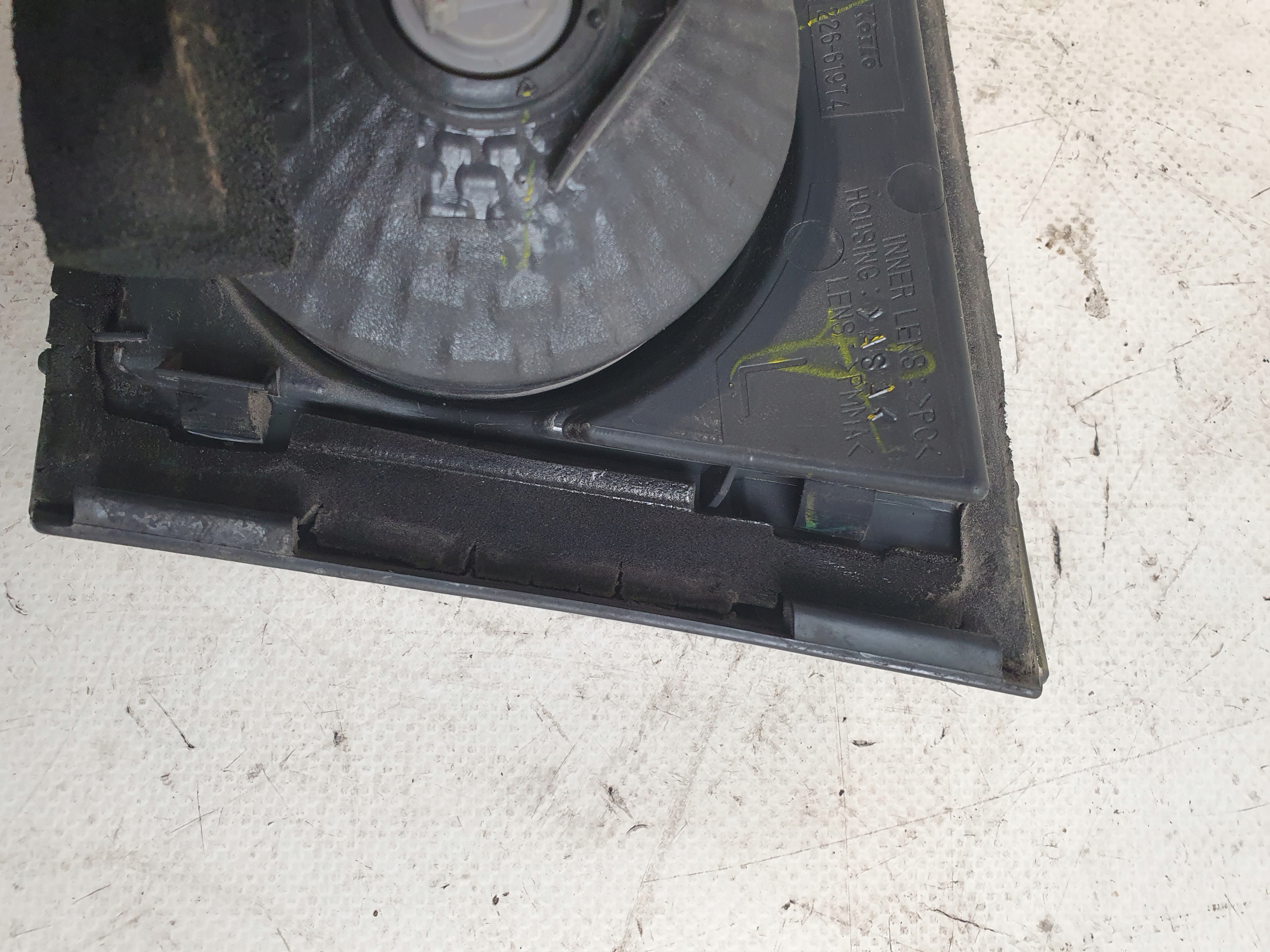 light rear part left bonnet MAZDA 6 sedan 2004 r.