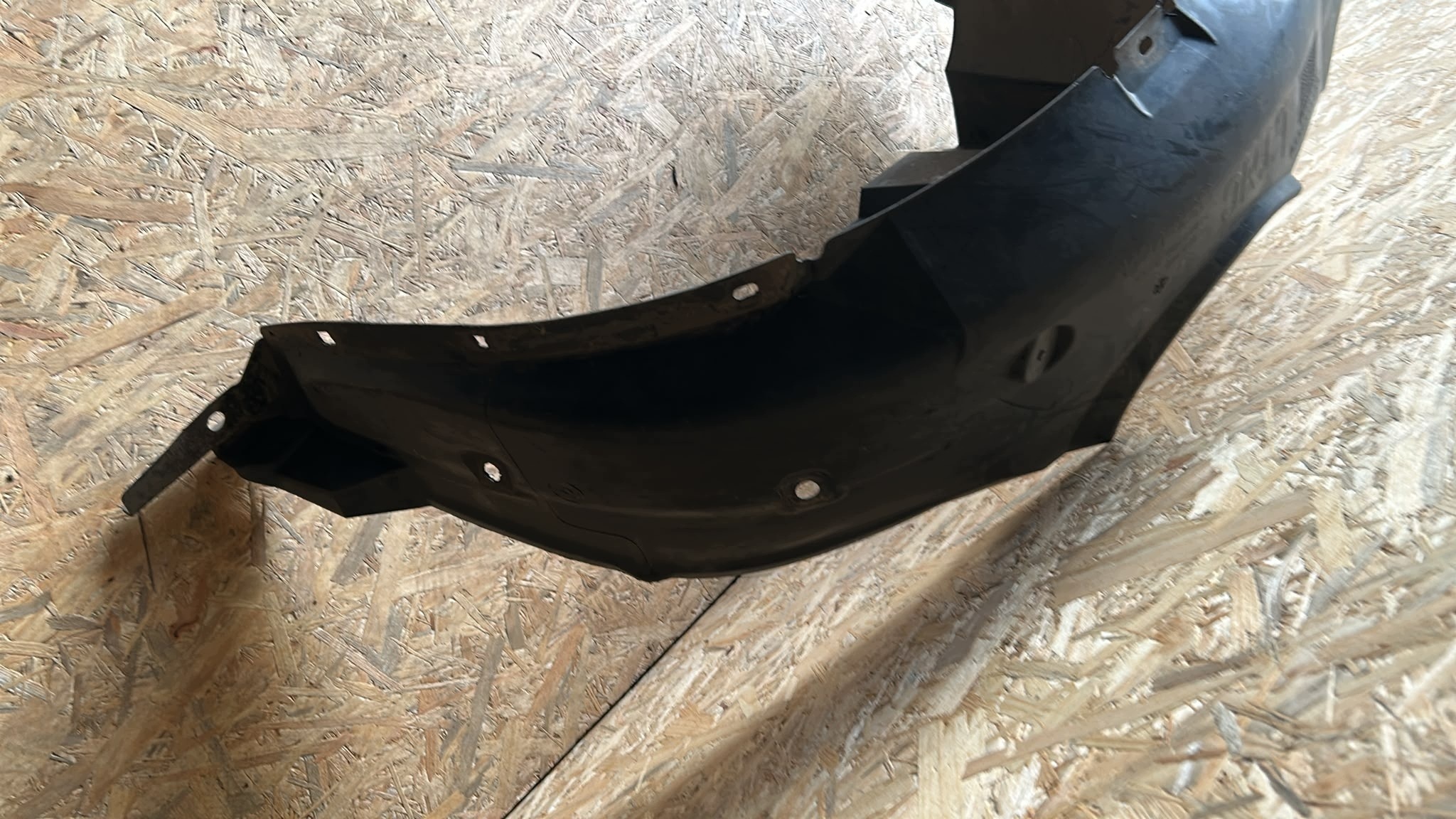 mudguard left left front TOYOTA AYGO II 14