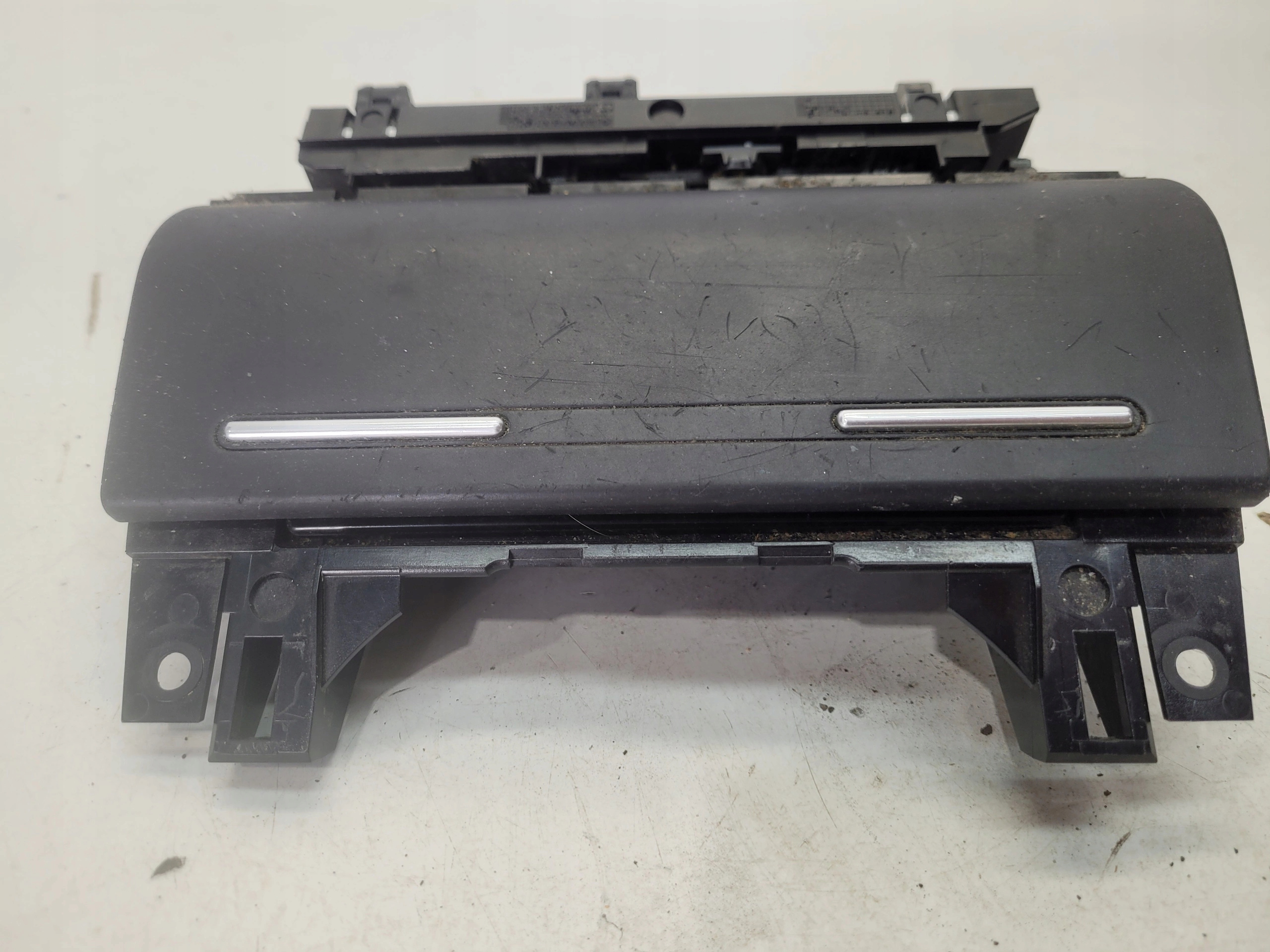 ashtray passenger compartment front AUDI A4 B6 B7 8E0857951H