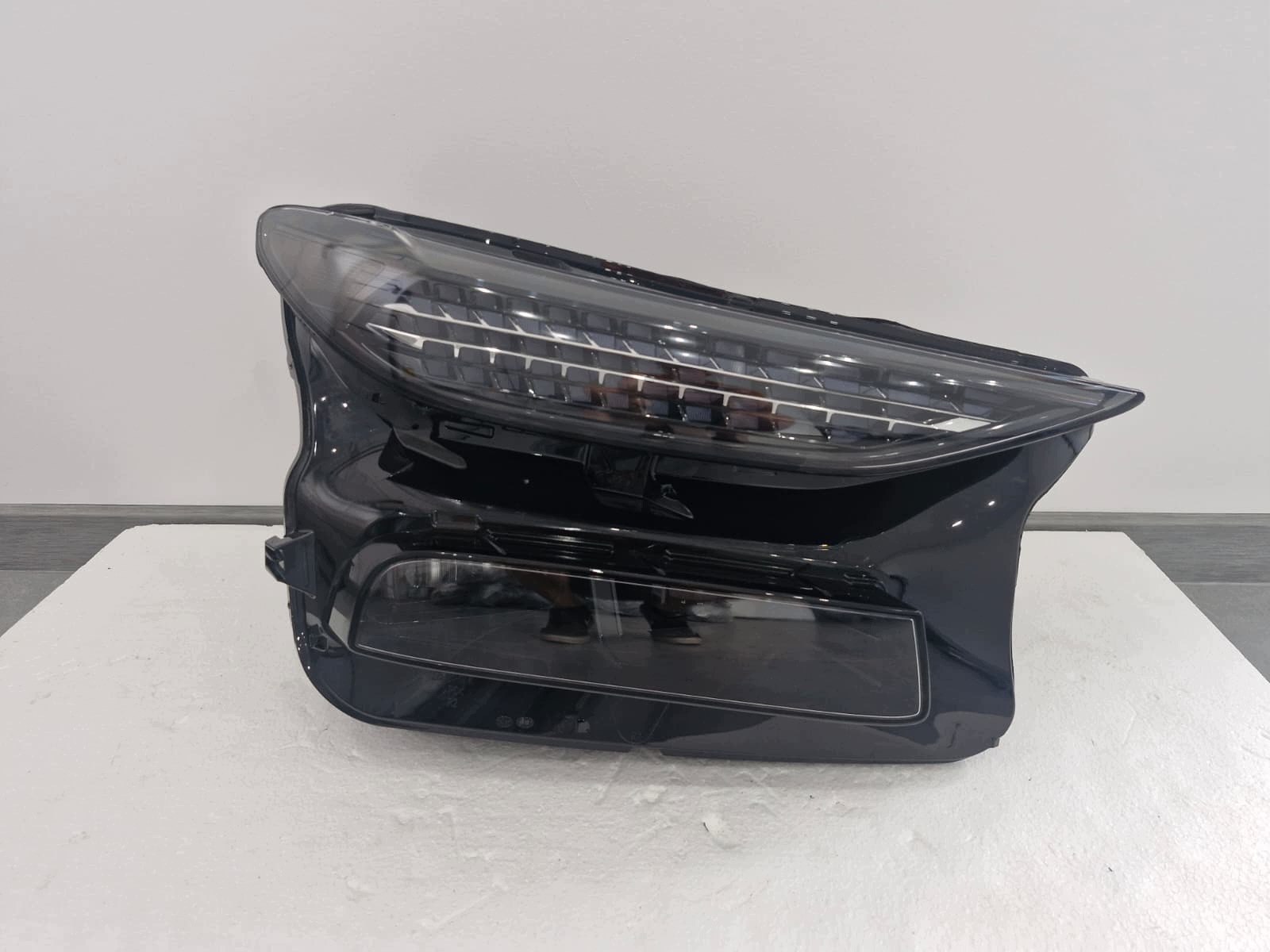 Licht rechts Audi Q6 E-Tron FULL LED
