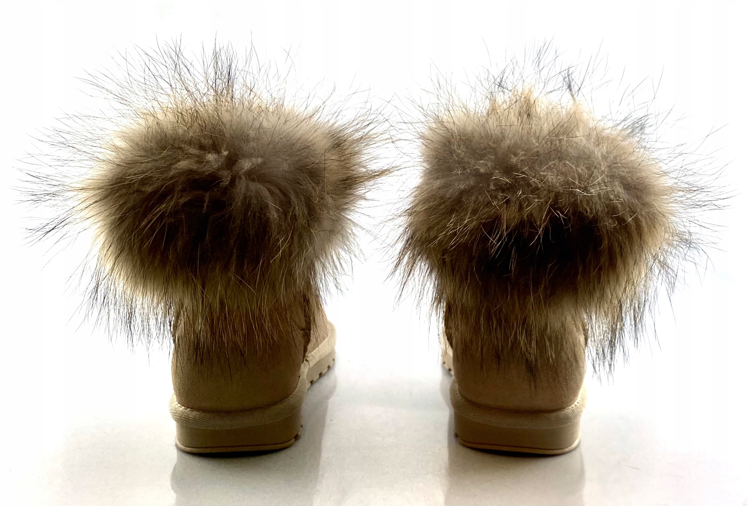 W5820 BEIGE SKÓRA NATURALNA, FUTRO Z JENOTA Rozmiar 38