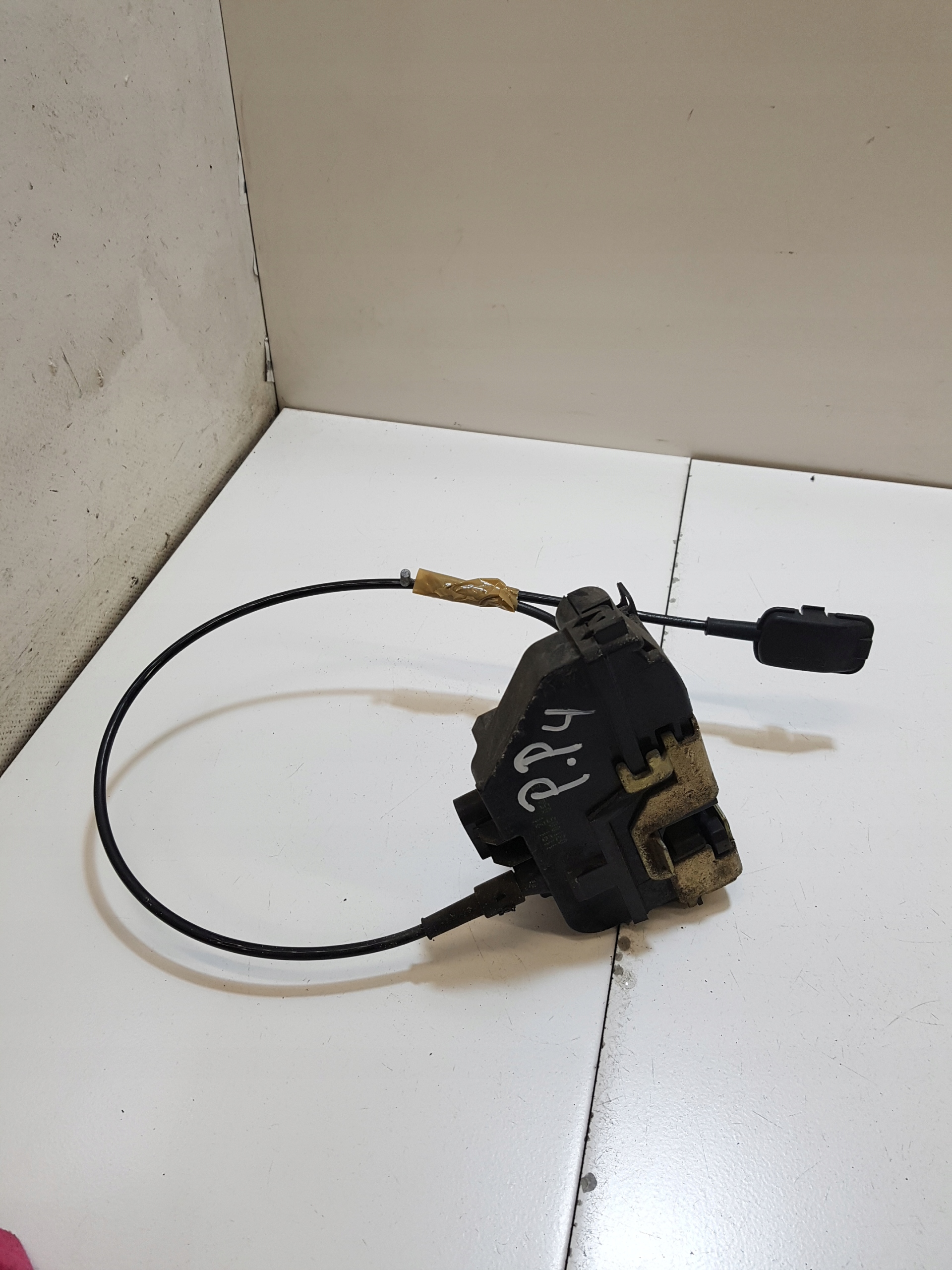 lock door CENTRALNY right front RENAULT SCENIC 2 4 PIN