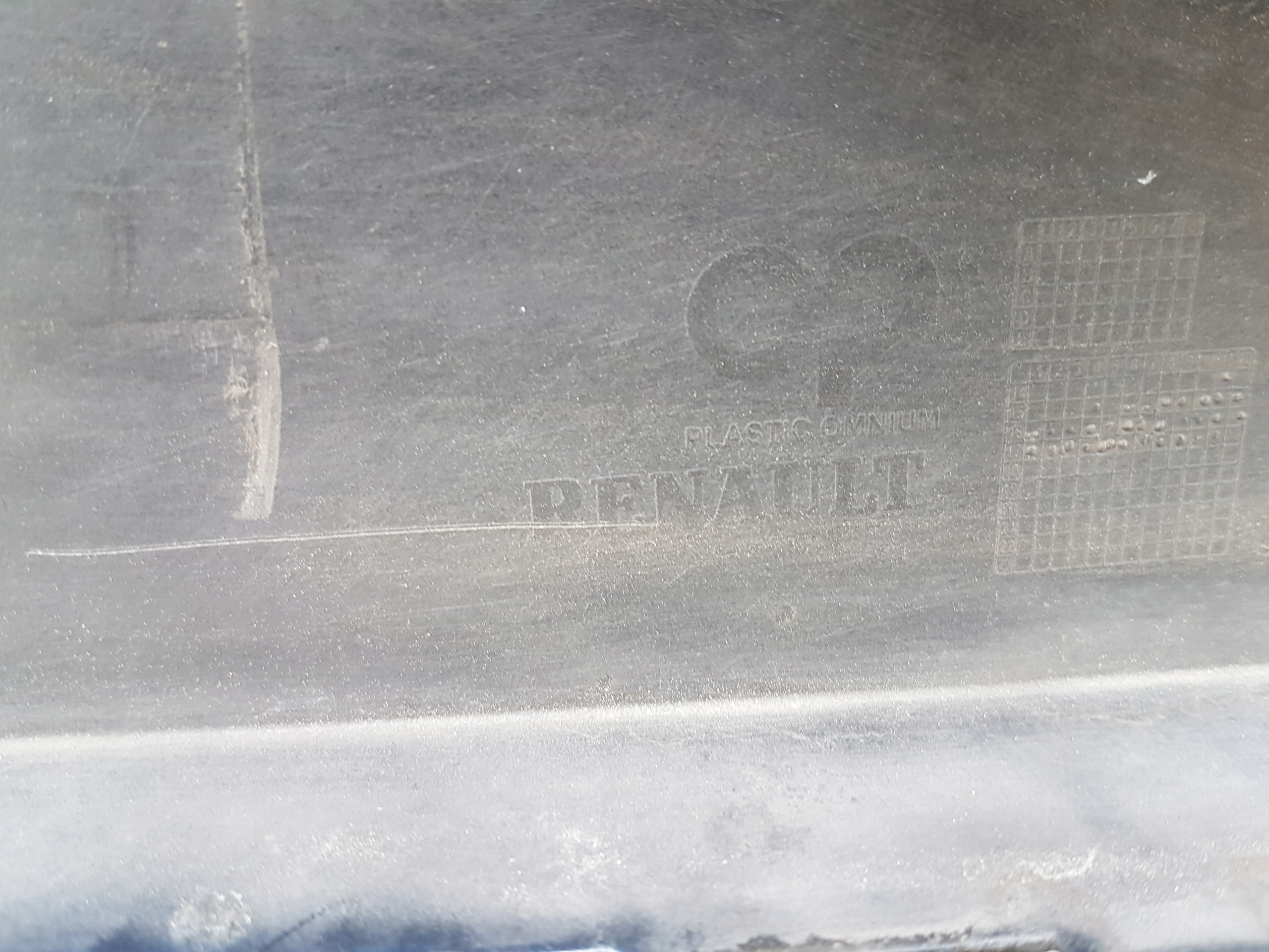 Frontstoßstange RENAULT MEGANE IV 620225094R