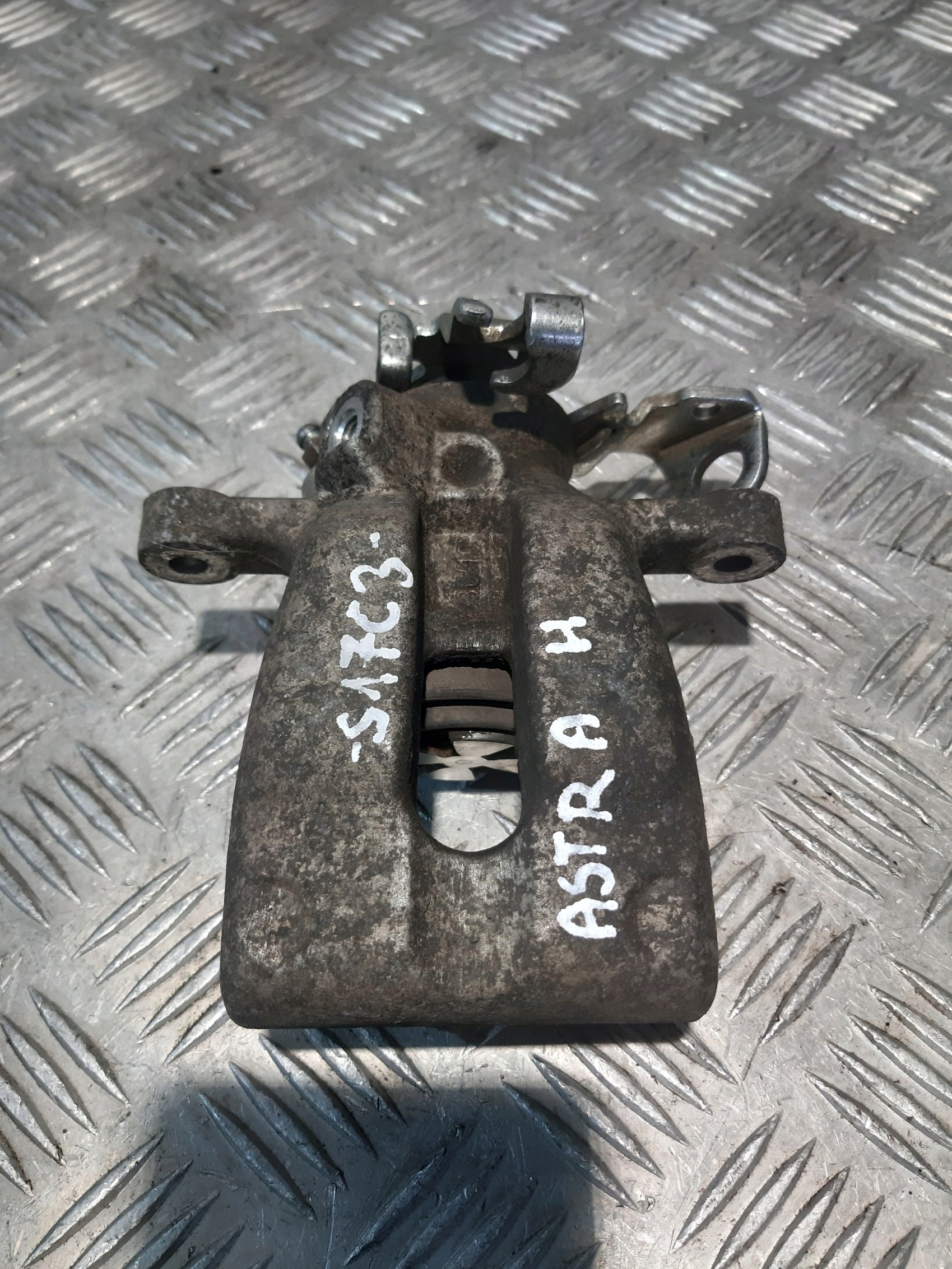 caliper brakes left rear part OPEL ASTRA H