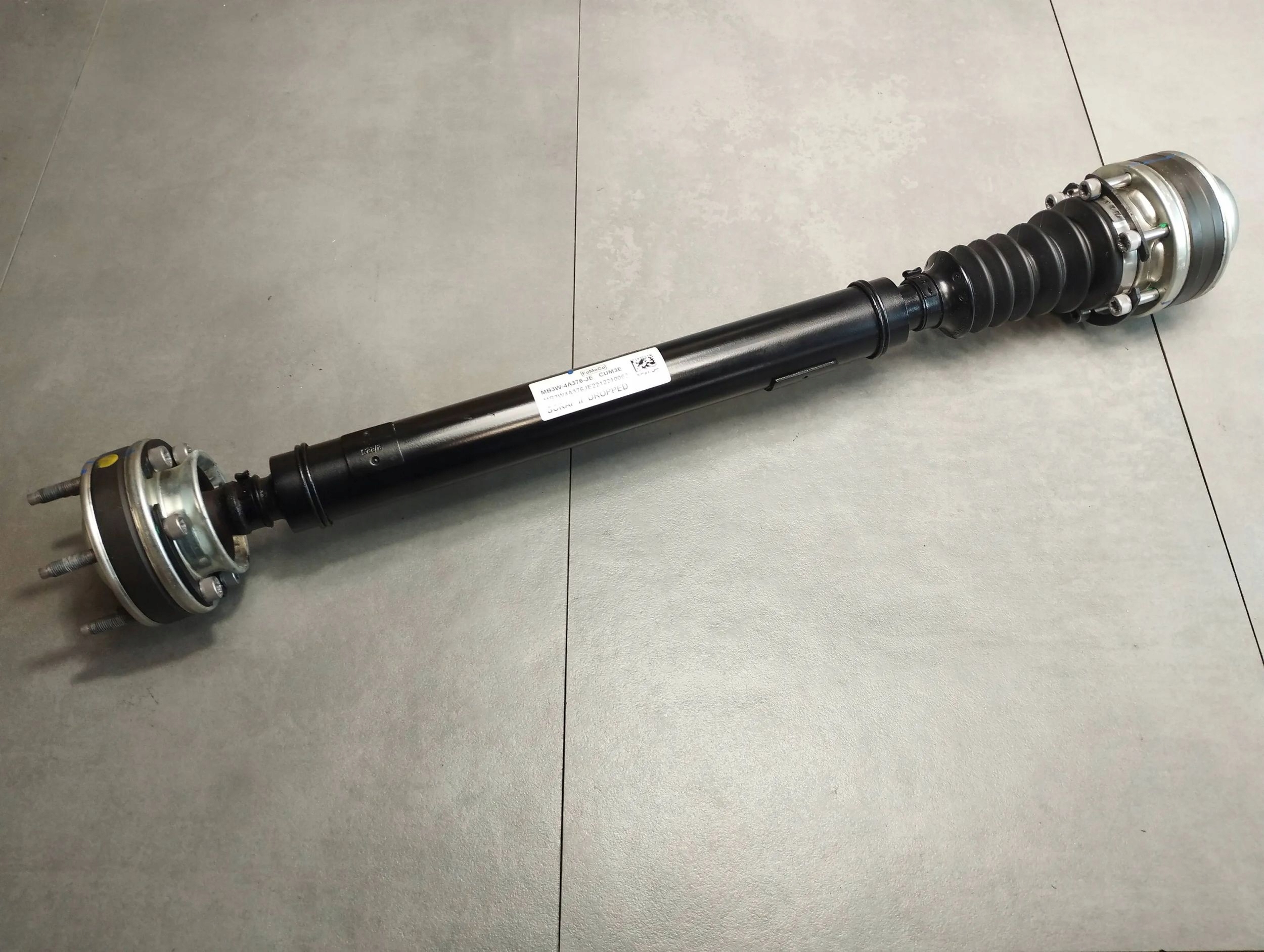 Volkswagen Amarok II cardan MB3W4A376JE