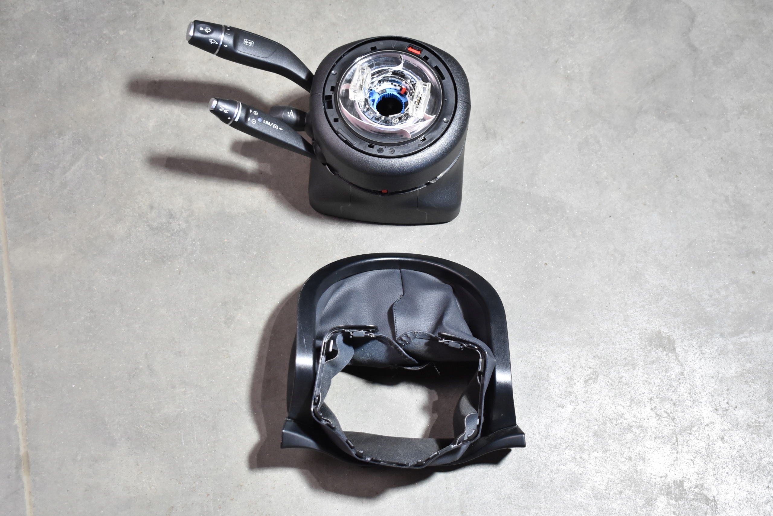 perfect condition control ring MERCEDES W231 W190 1