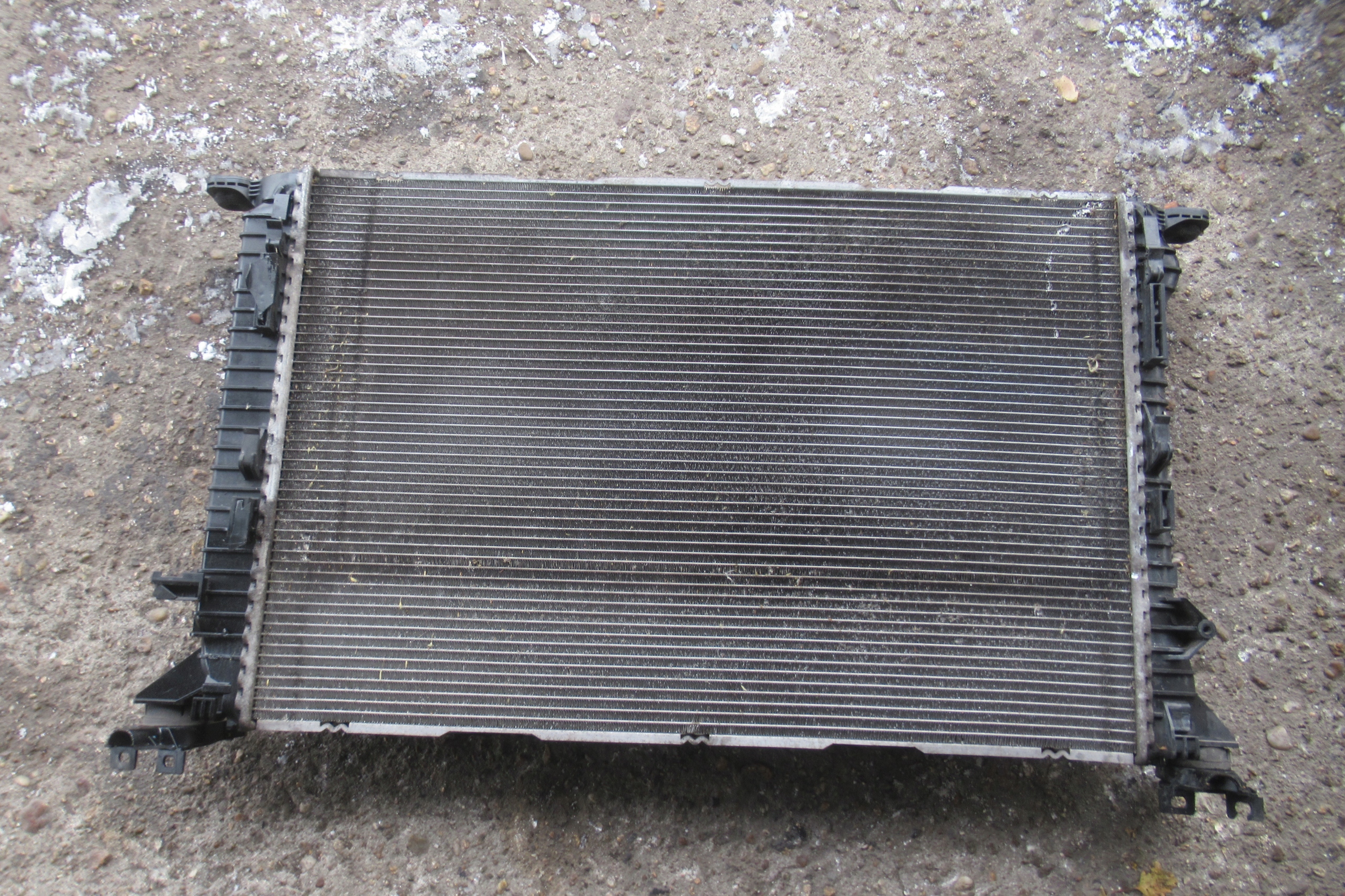 AUDI A4 B8 FL 2.0 TFSI 14R radiator complete 8K0121251AH