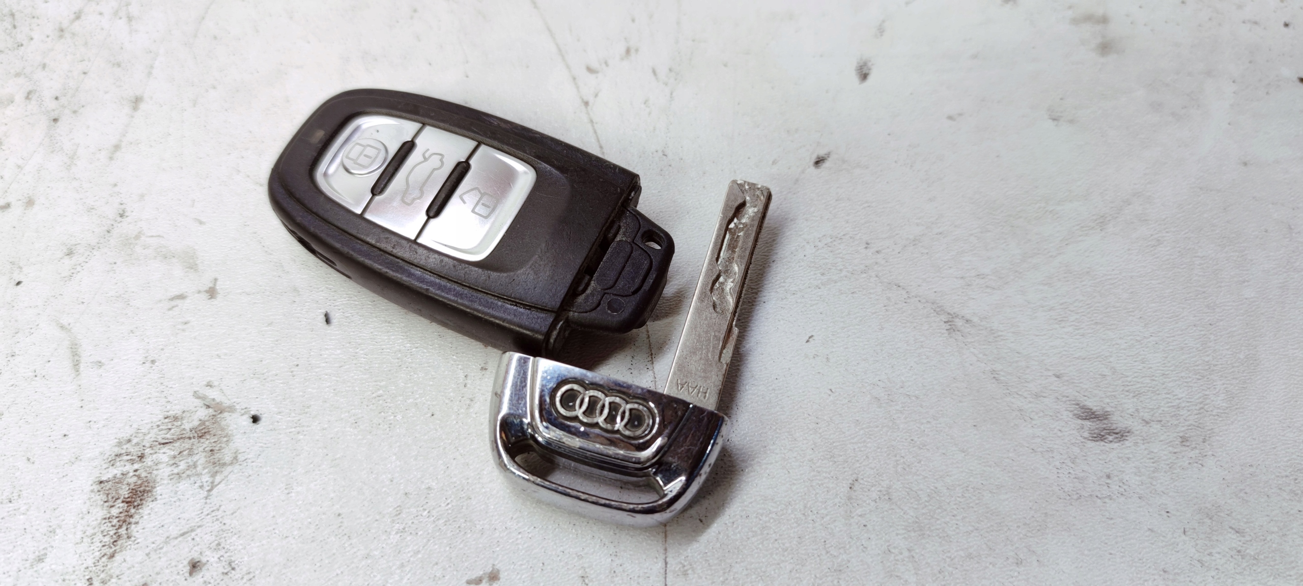 Clé PILOT AUDI A4 S4 B8 A5 S5 A6 A7 4G0959754K