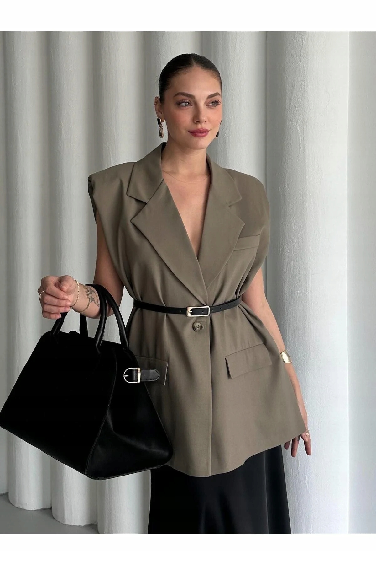 Elegantní Béžová Dámská Vesta S Páskem Bez Kapuce S 5GA