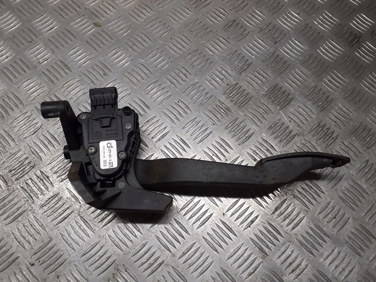 POTENCJOMETR GAZU OPEL CORSA C 1.0 9129423CL