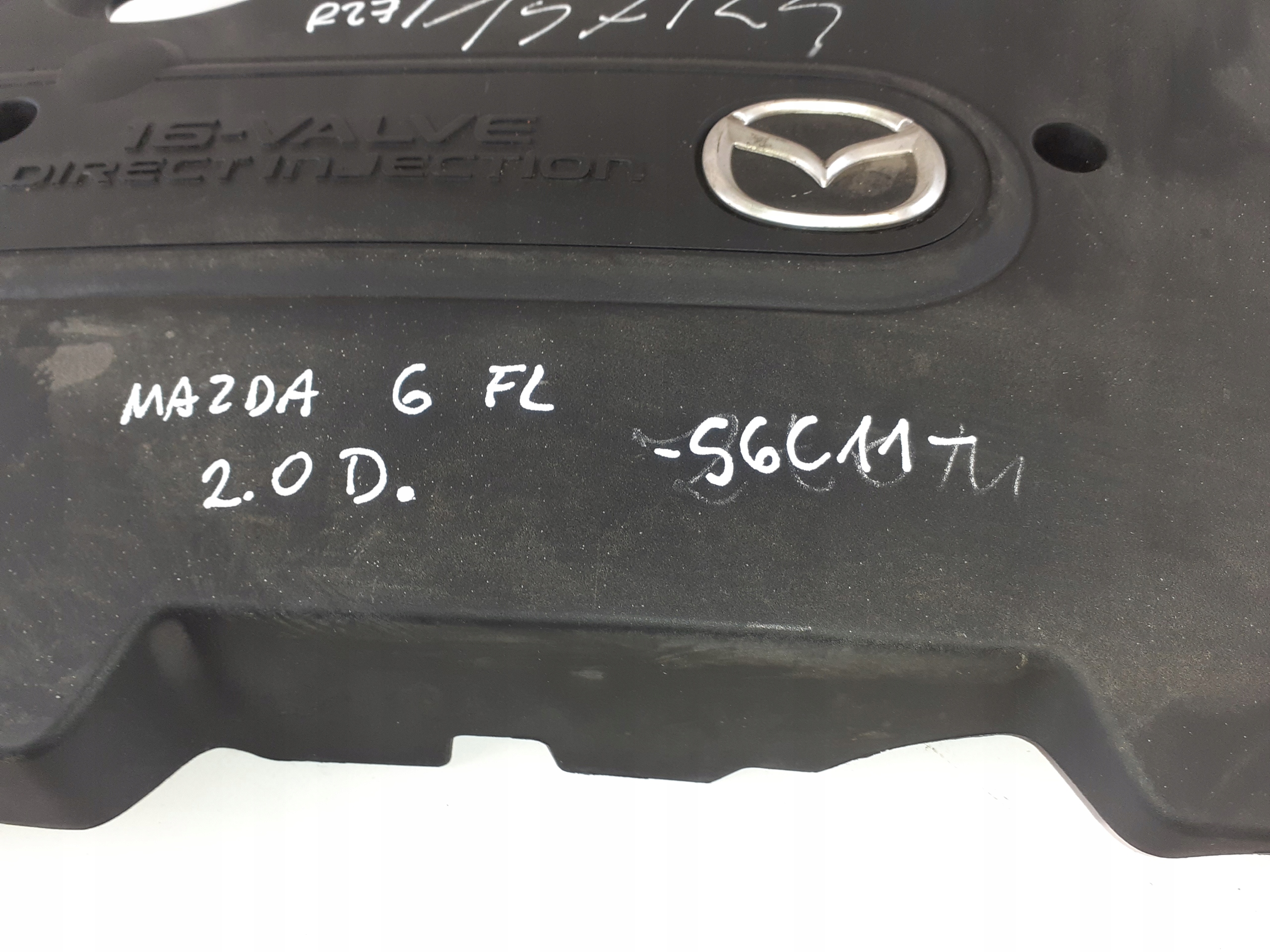Mazda 6 and FL 2.0 D motor cover upper