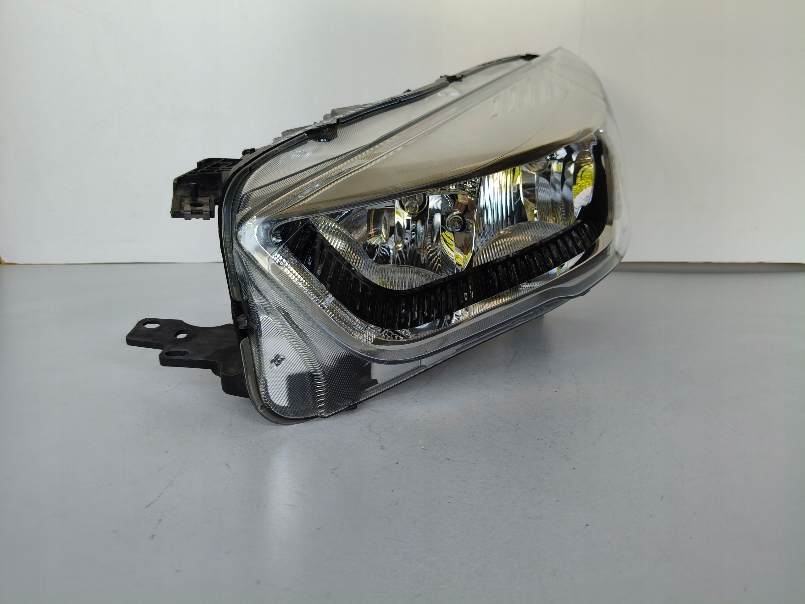 light left REFLEKTOR FORD KUGA MK2 16- LIFT LED