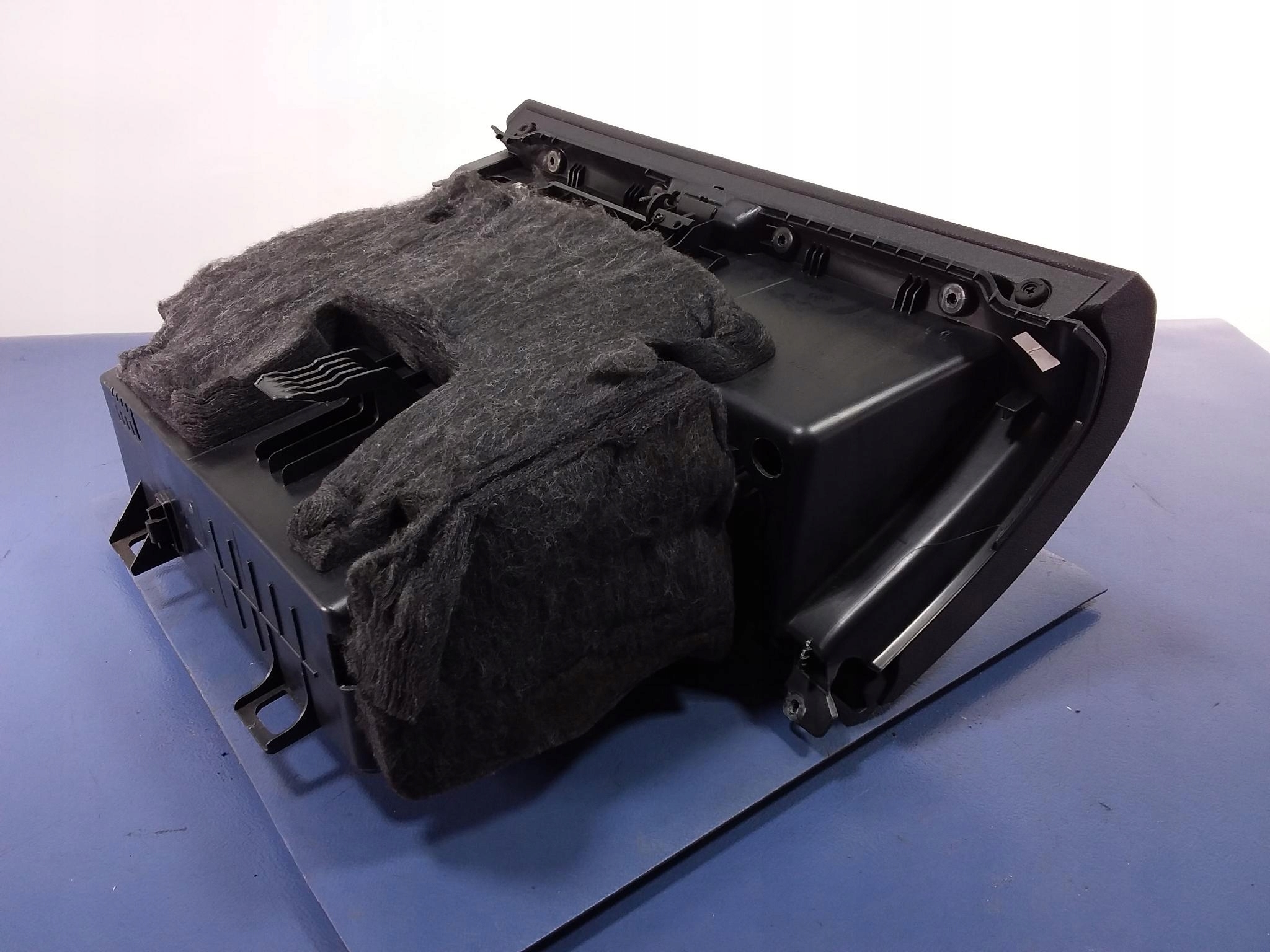 MERCEDES a W169 бардачок пассажира европа