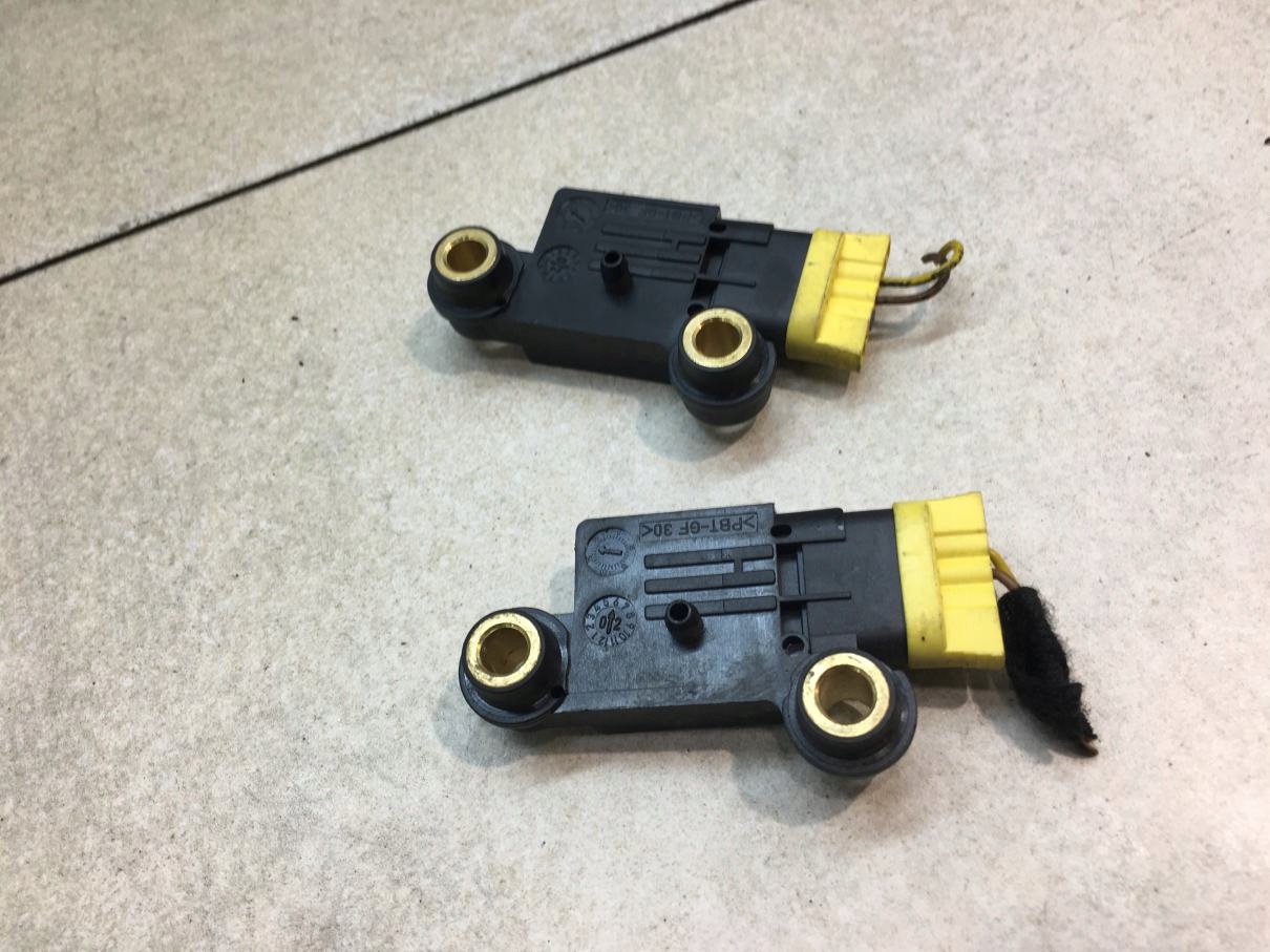 Crashsensor Drucksensor MERCEDES ML W163 4.0 CDI V8 A1638200226