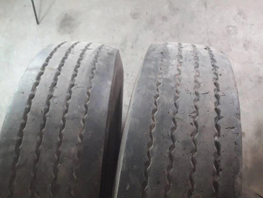 Шина CONTINENTAL 295/80 R22. 5 2012R две штуки