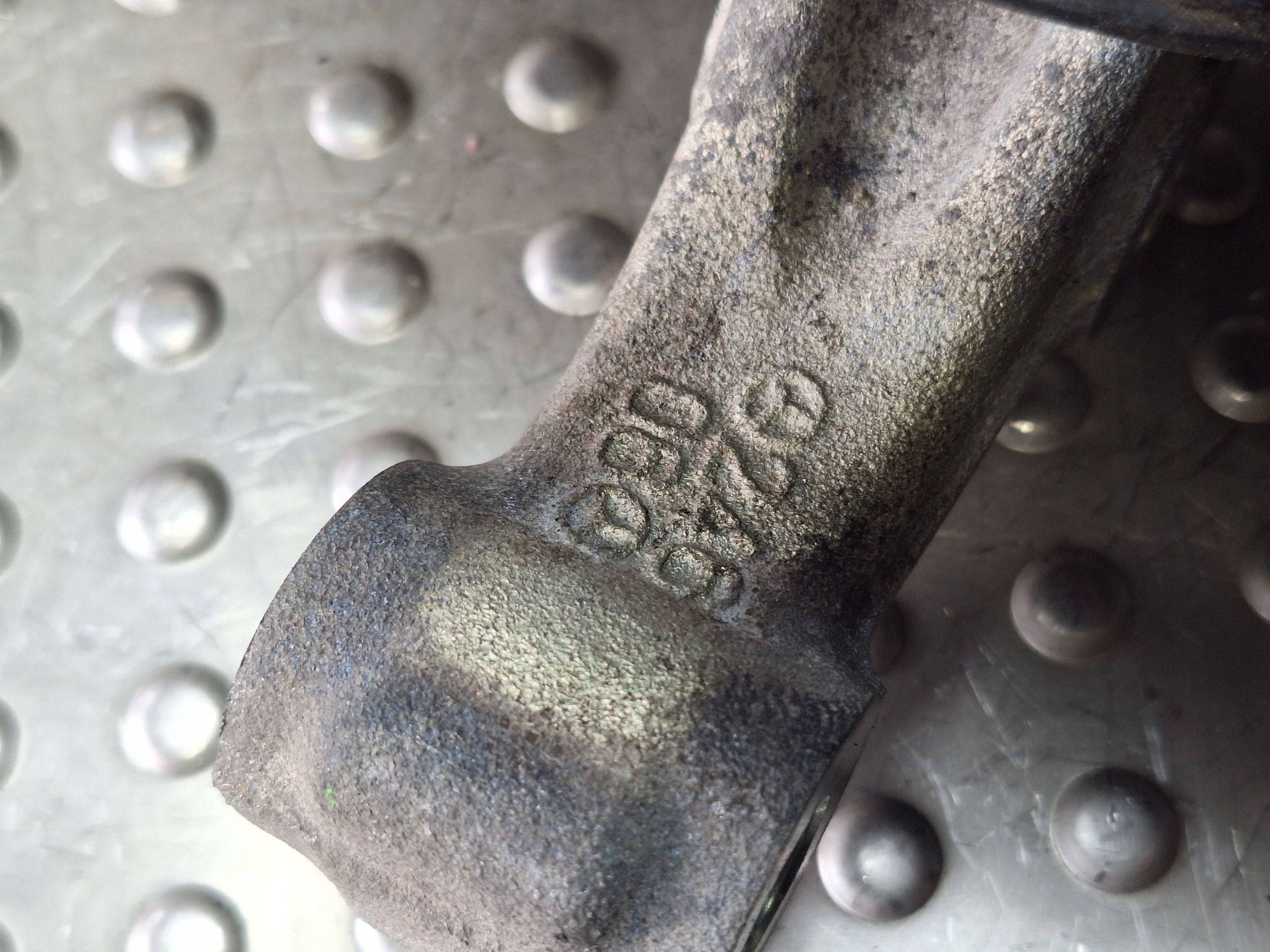 swing right front INFINITI Q30 15-19
