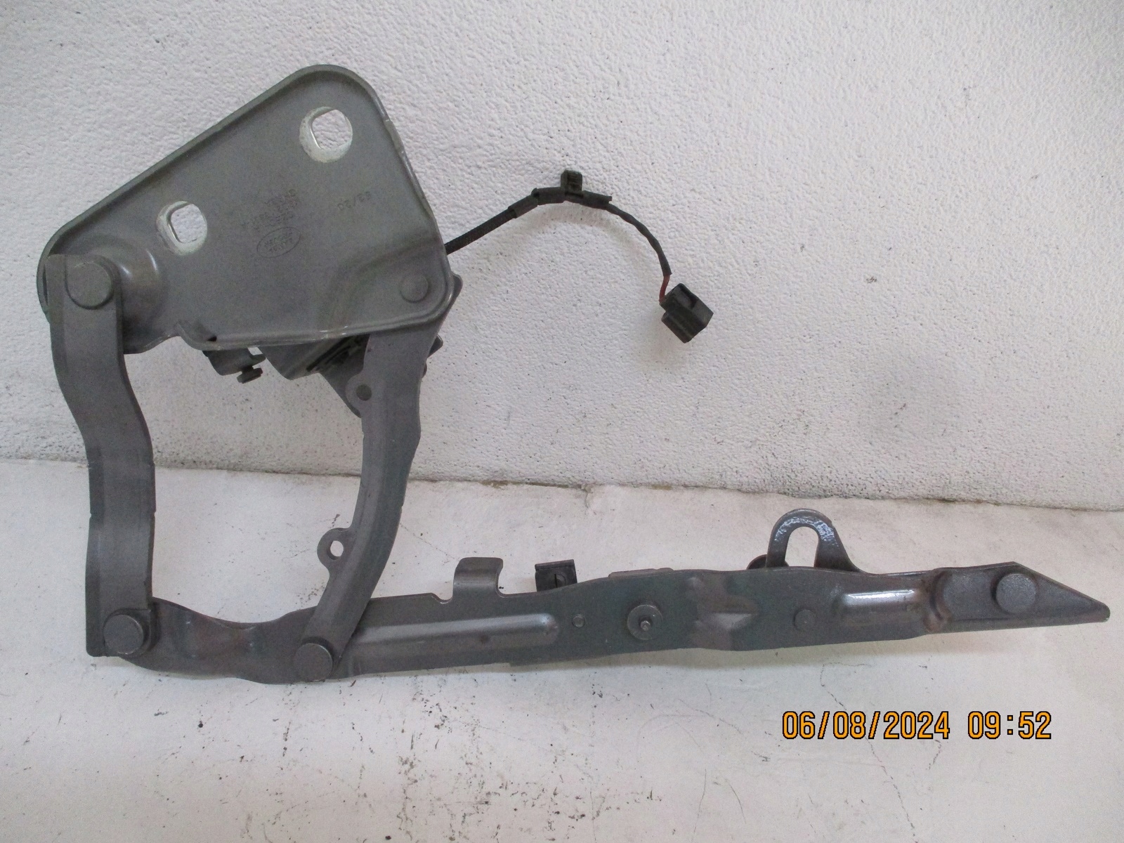 hinge bonnets RANGE ROVER EVOQUE II K8D2-16801-A K8D2-16800-A