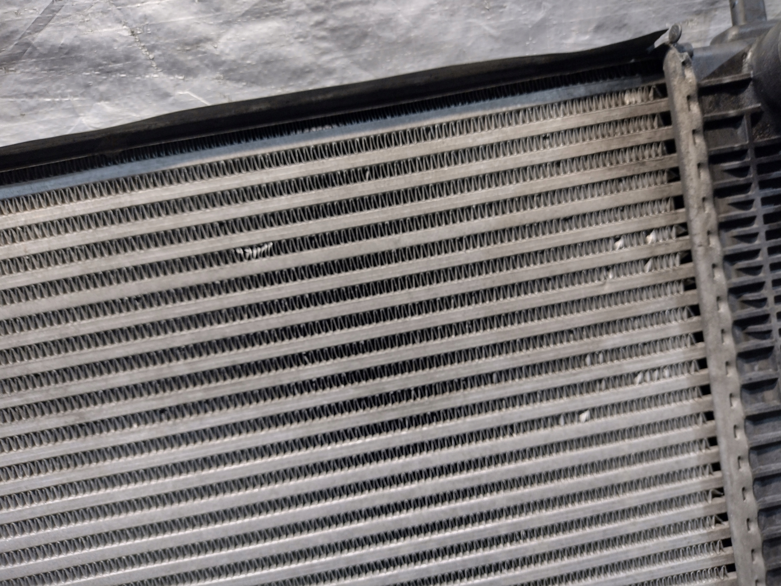 Intercooler Volkswagen Passat B6 1,9TDI 3C0145805R