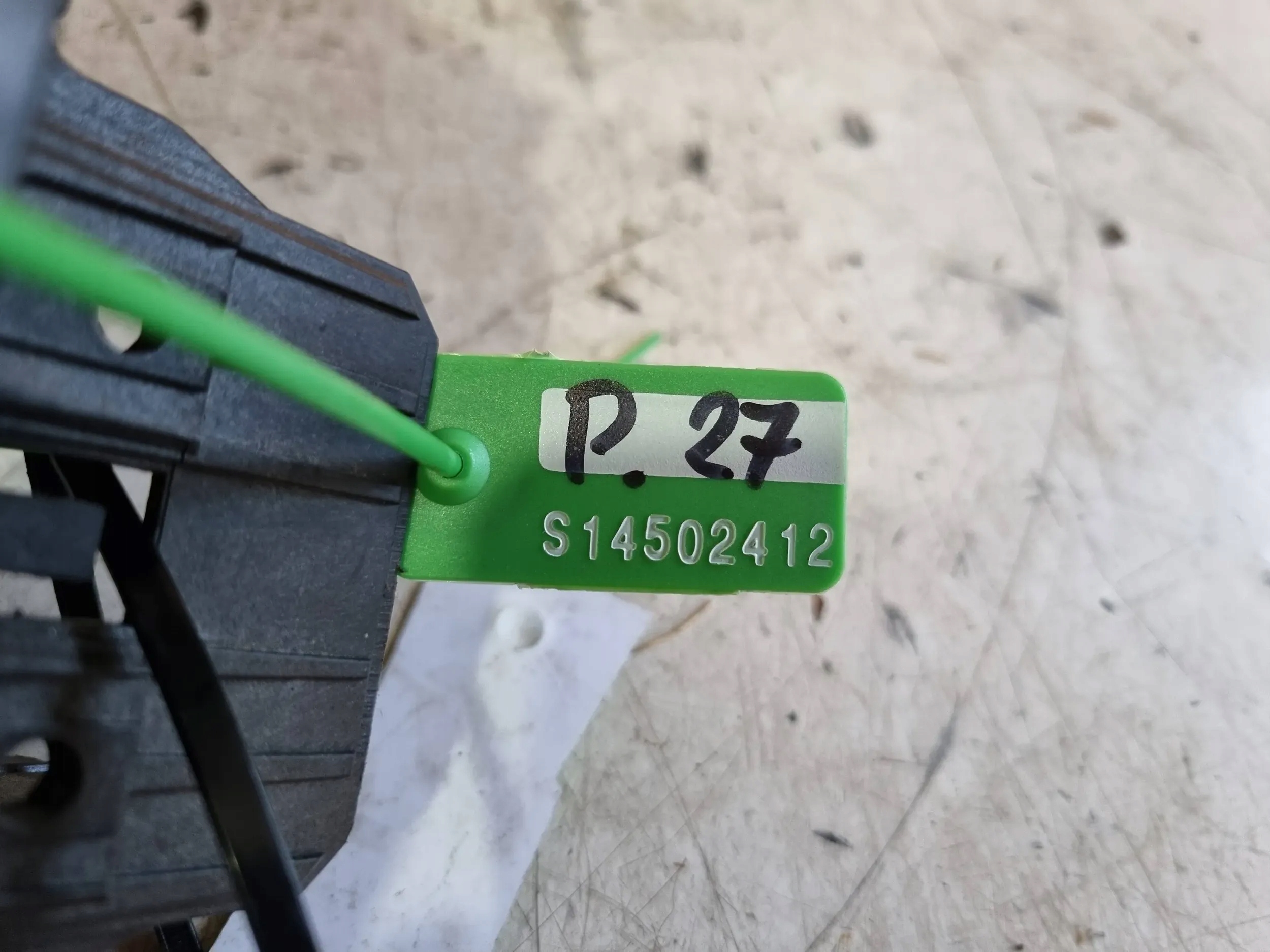 steering wheel levers and controls control ring DV6T-14A664-AA FORD TRANSIT KUGA MK2