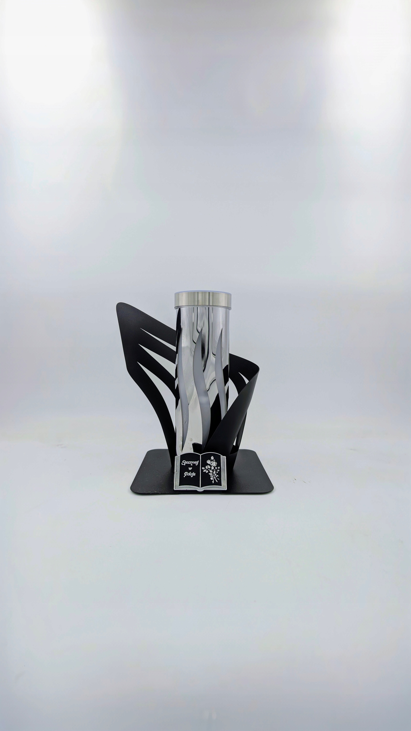Hřbitovní Svíčka – moderní a elegantní na hřbitov