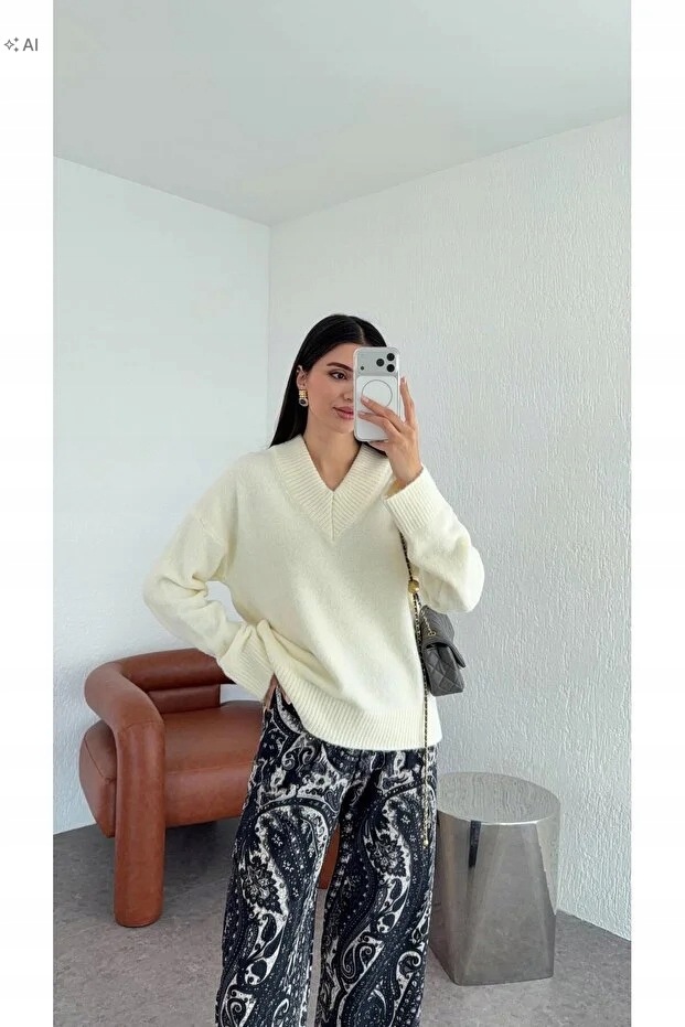 Měkký Dámský Svetr S Výstřihem Do V Oversize 5IA