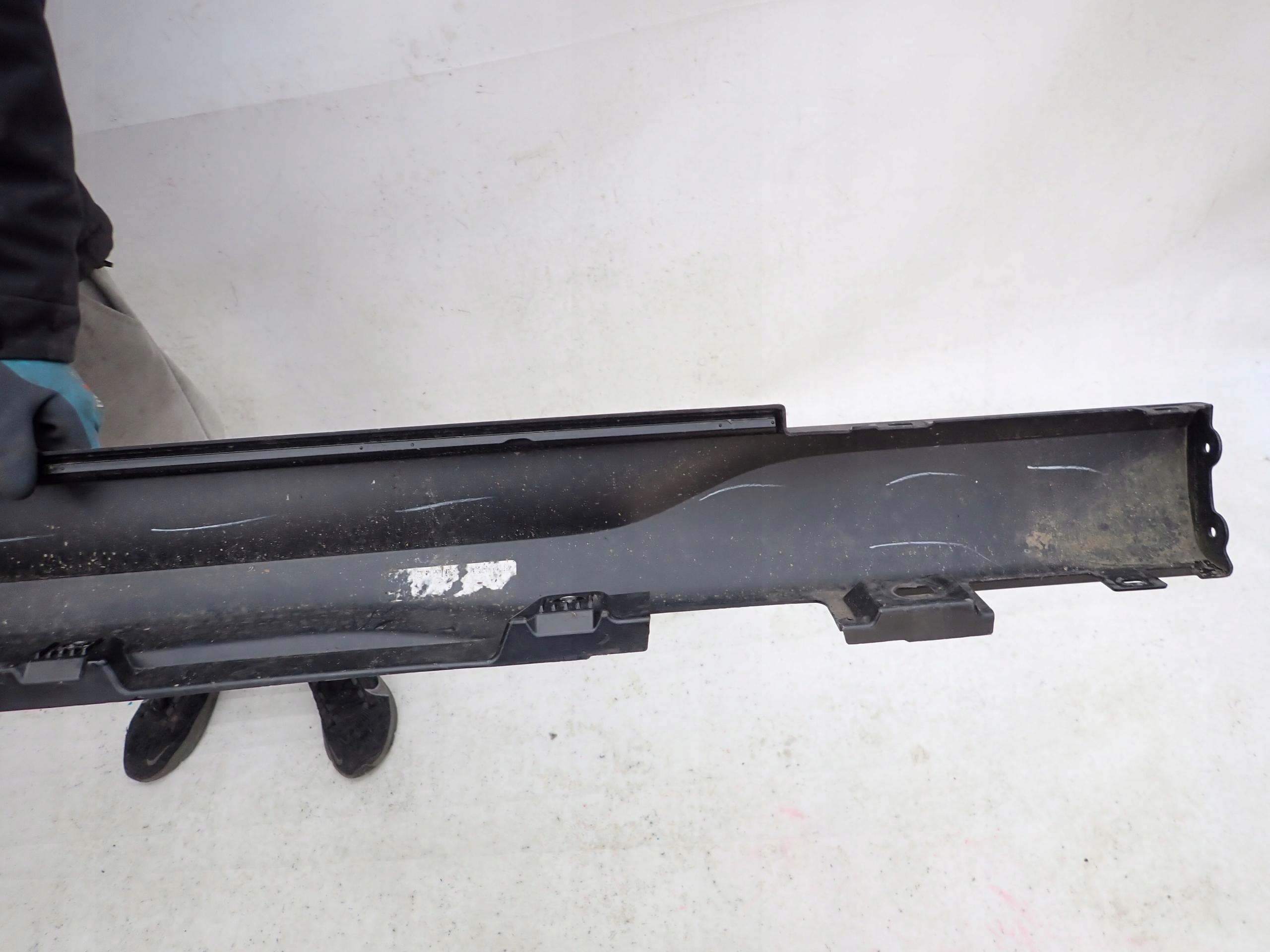 MERCEDES EQE SUV X294 24- moulding threshold left threshold left