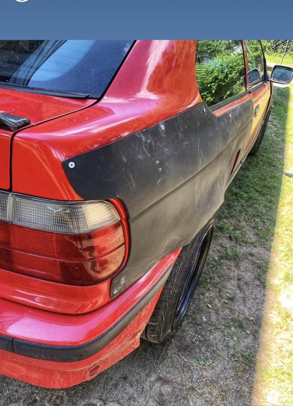 FELONY BMW E36 COMPACT 2 ELEMNTY TYLNE POSZERZENIA PANELE COMPACT PODKŁAD