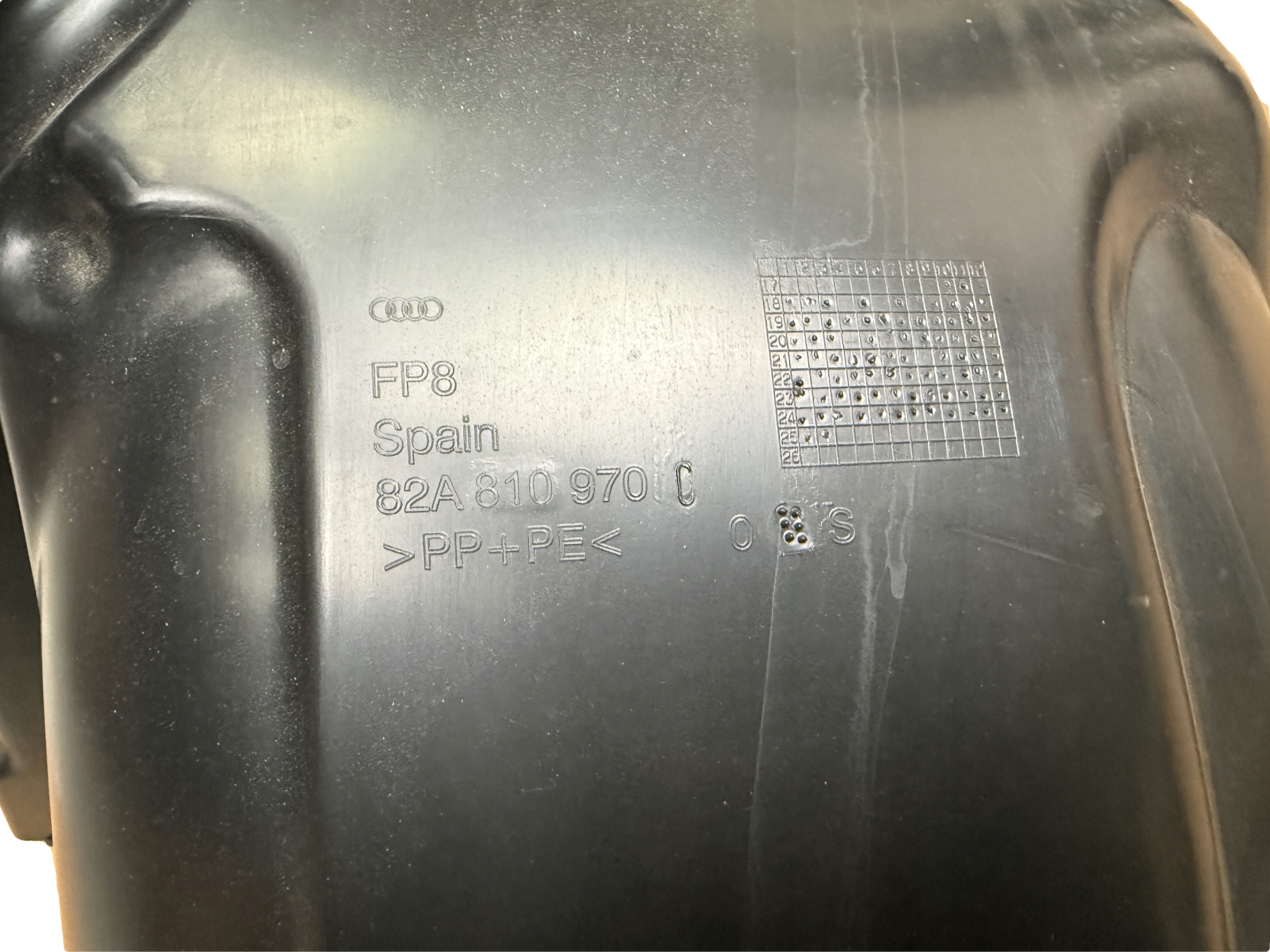 AUDI A1 82A mudguard right rear part 82A810970C