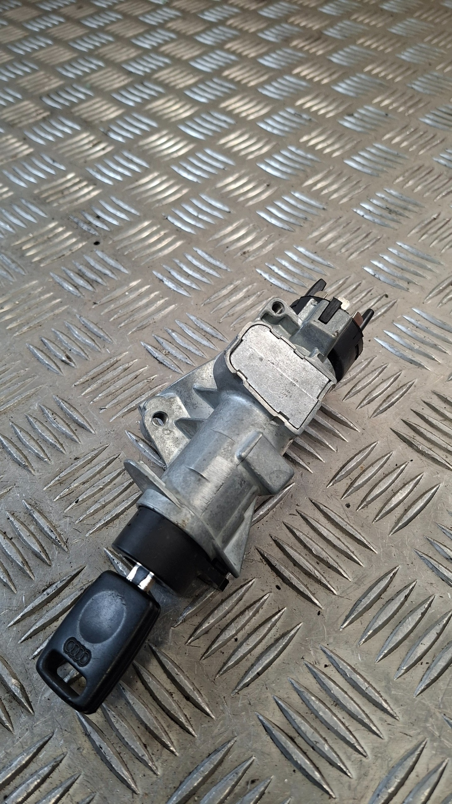 Allumage Z KLUCZYKIEM AUDI A4 B5