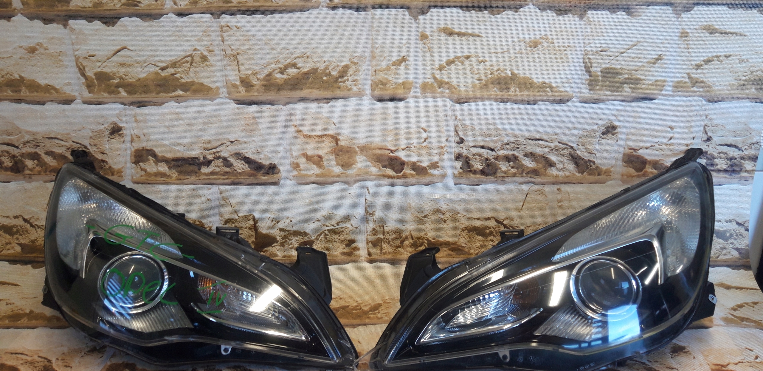 opel astra 4 gtc cascada lampa zwykła halogenowa lewa lub prawa