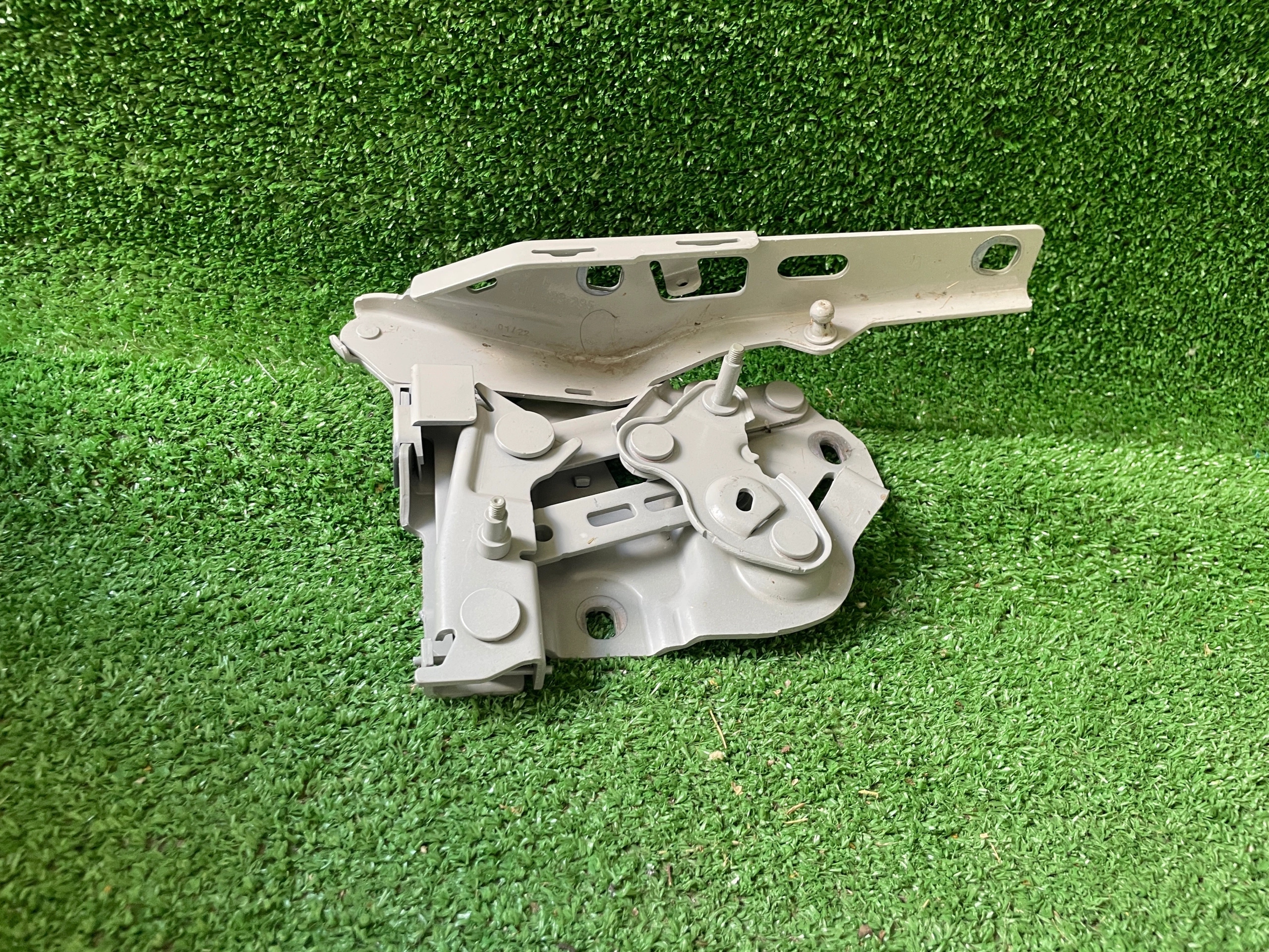 PORSCHE TAYCAN 9J1 hinge bonnets left 9J1823295