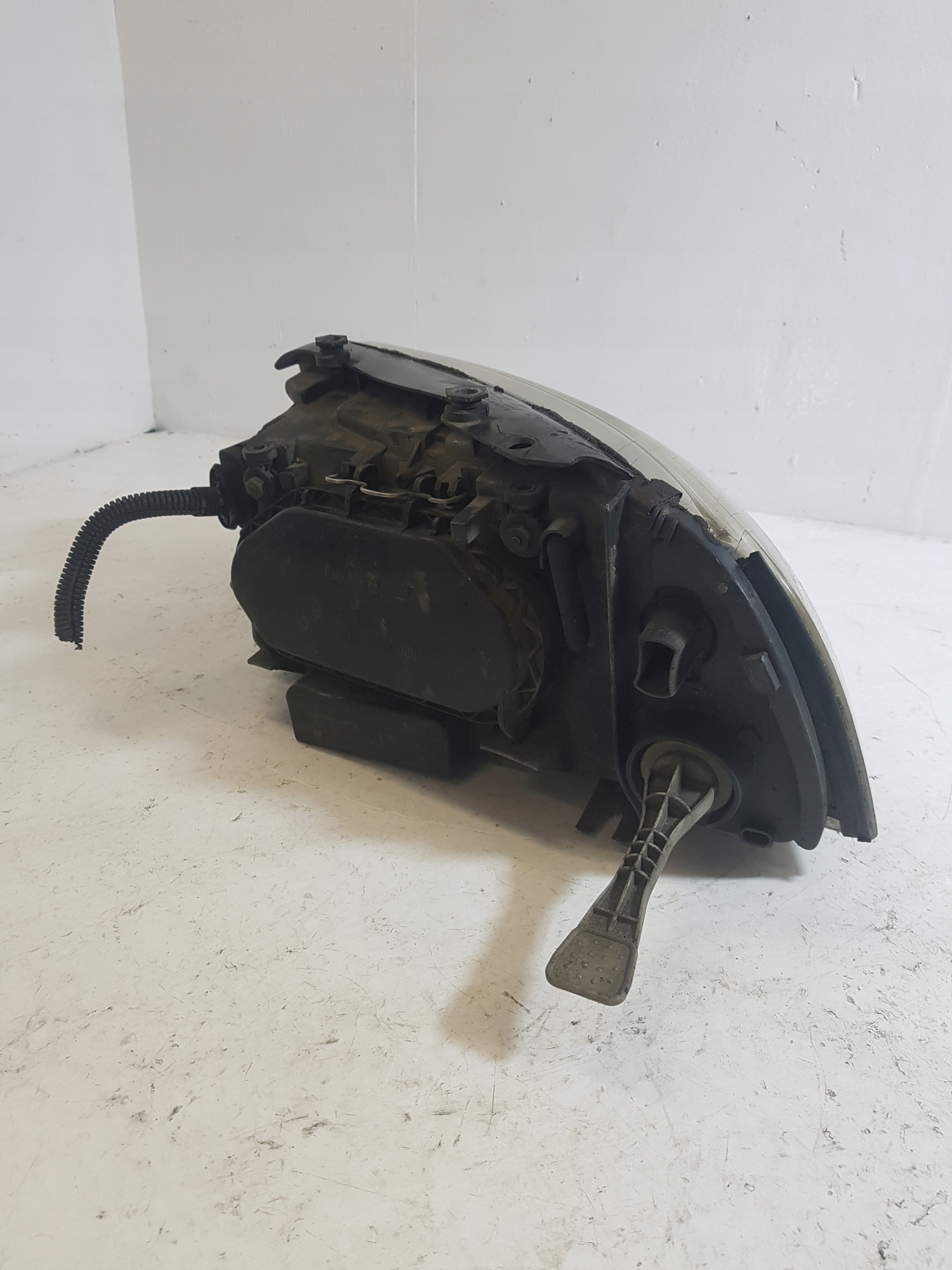 light right front SEAT ALHAMBRA