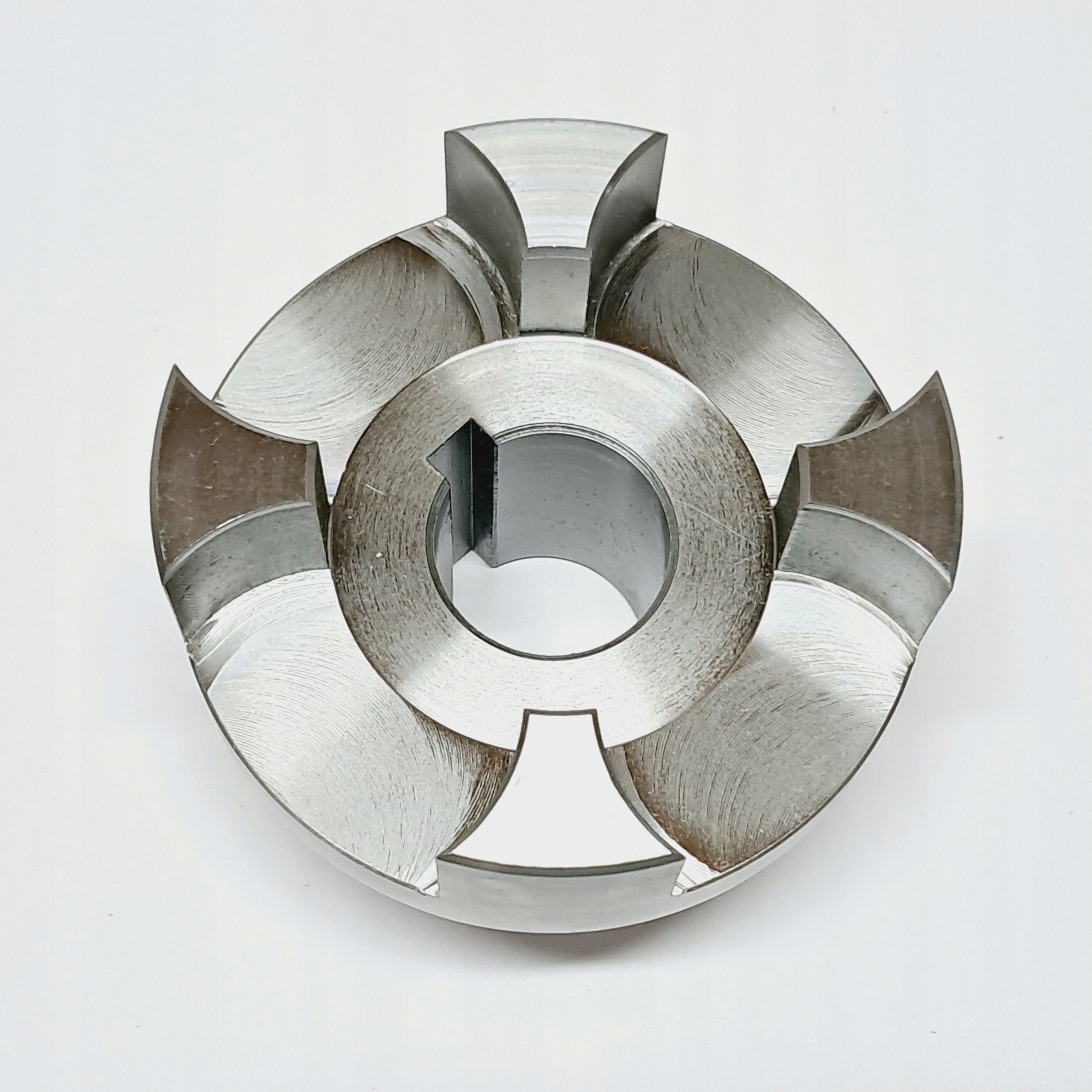 Spojka průměru 95 mm s otvorem fi30 w8 polovina fi95 L126