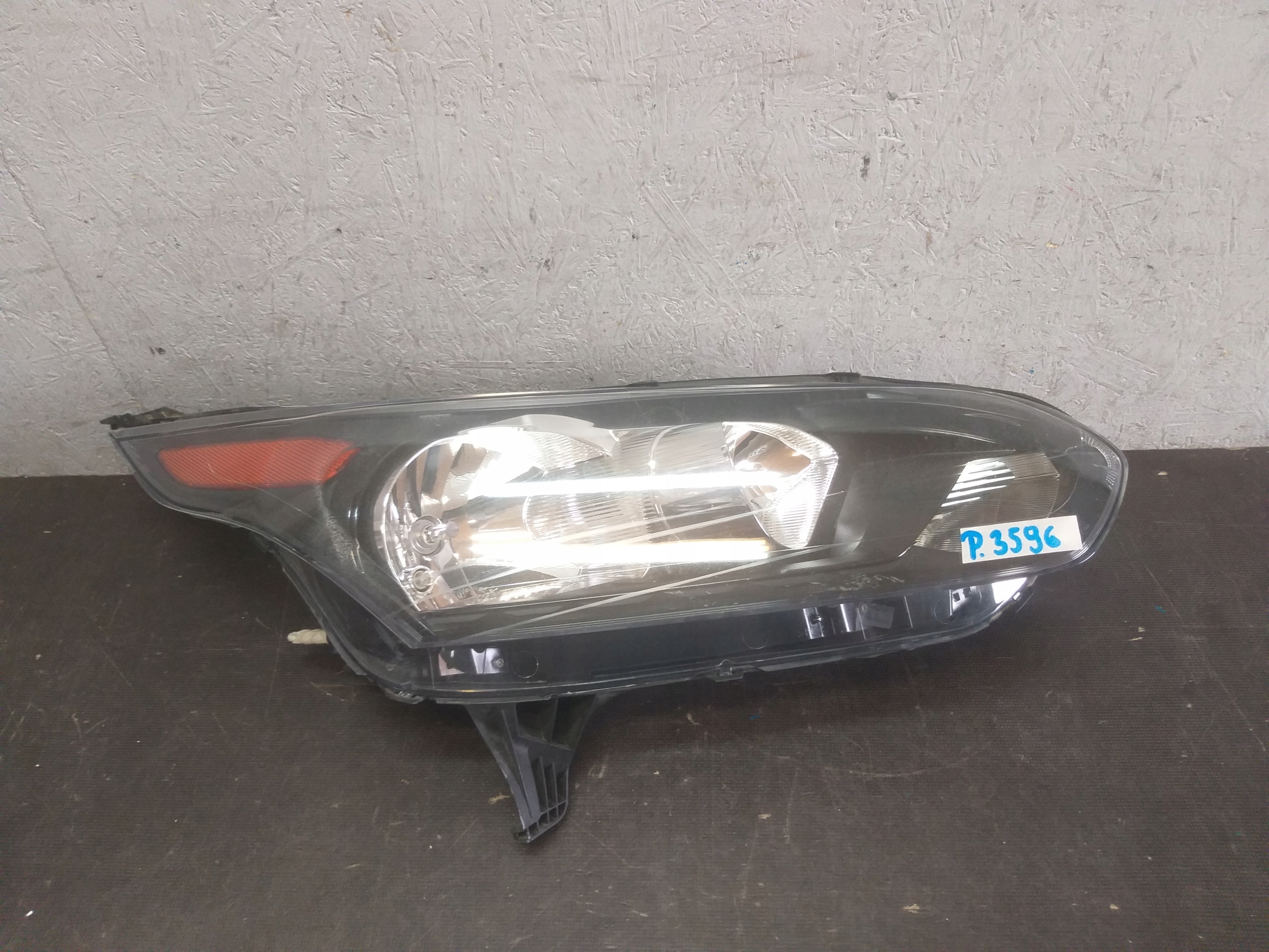 light front right FORD CONNECT MK2 FT11-13W029-DB