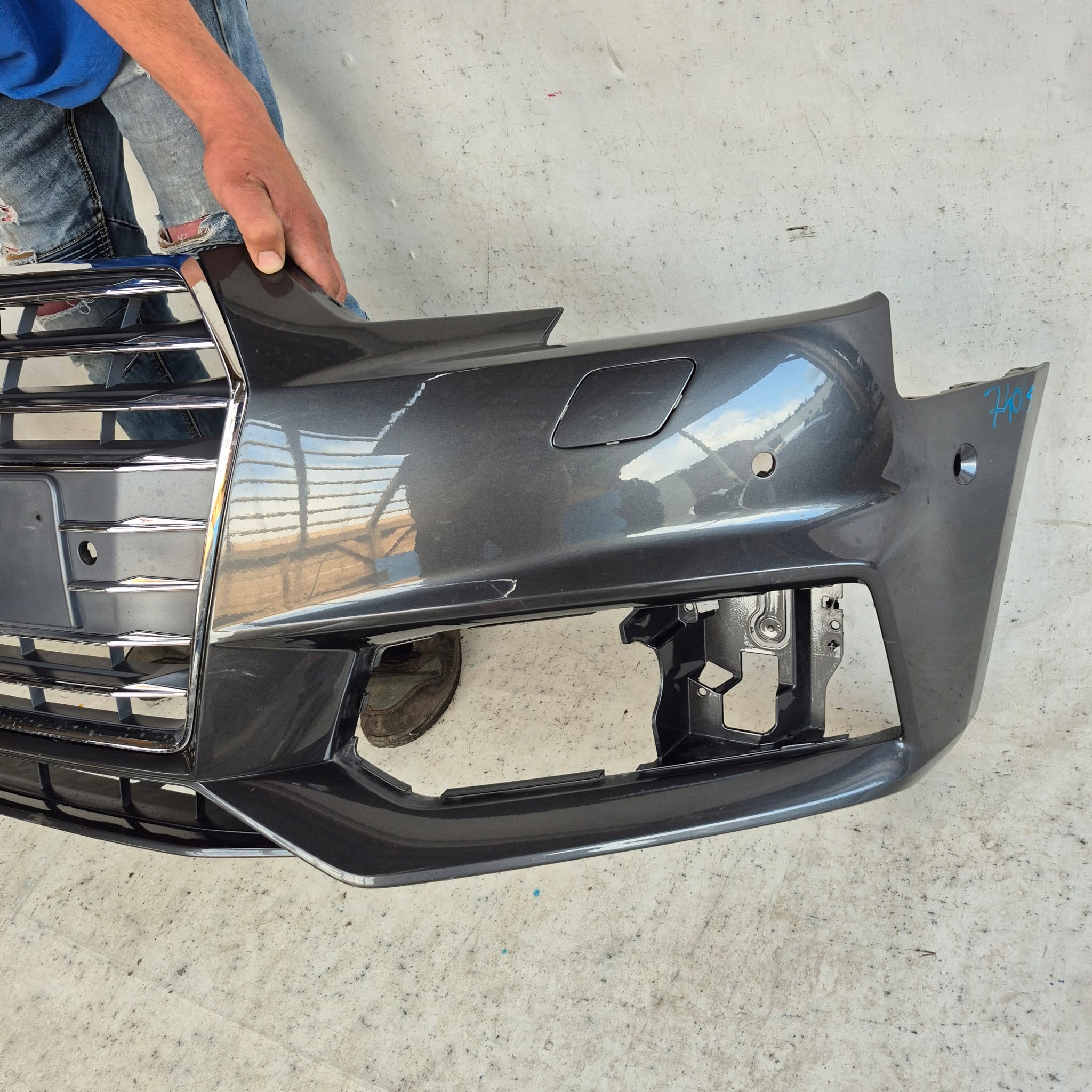 AUDI A4 B9 8W S-LINE 15-19 bumper front front washer PDC