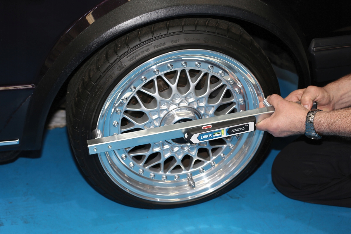 Лазерный уровень + монтажный кронштейн лазерные инструменты