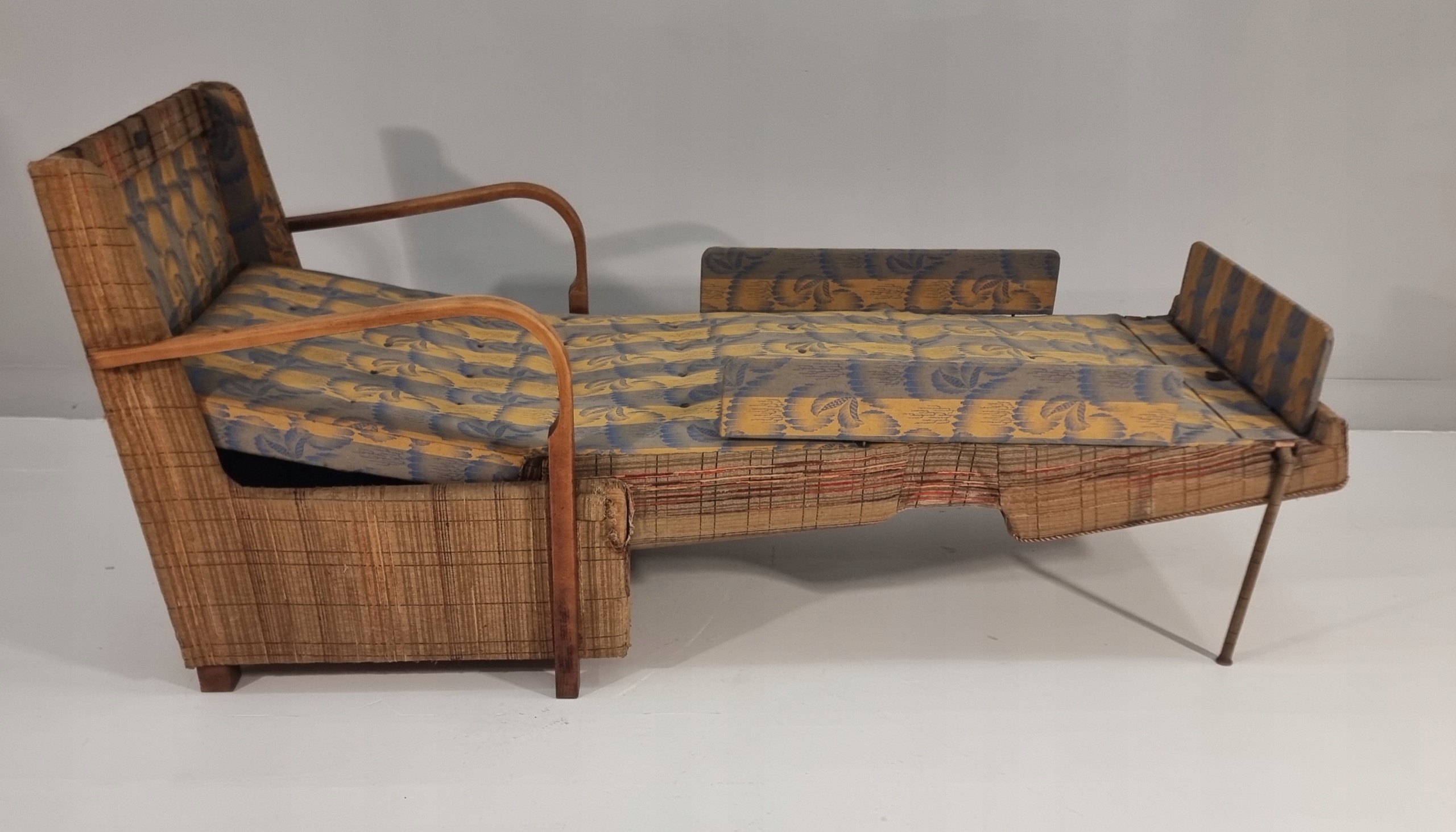 КРЕСЛО-КАЧАЛКА ART DECO