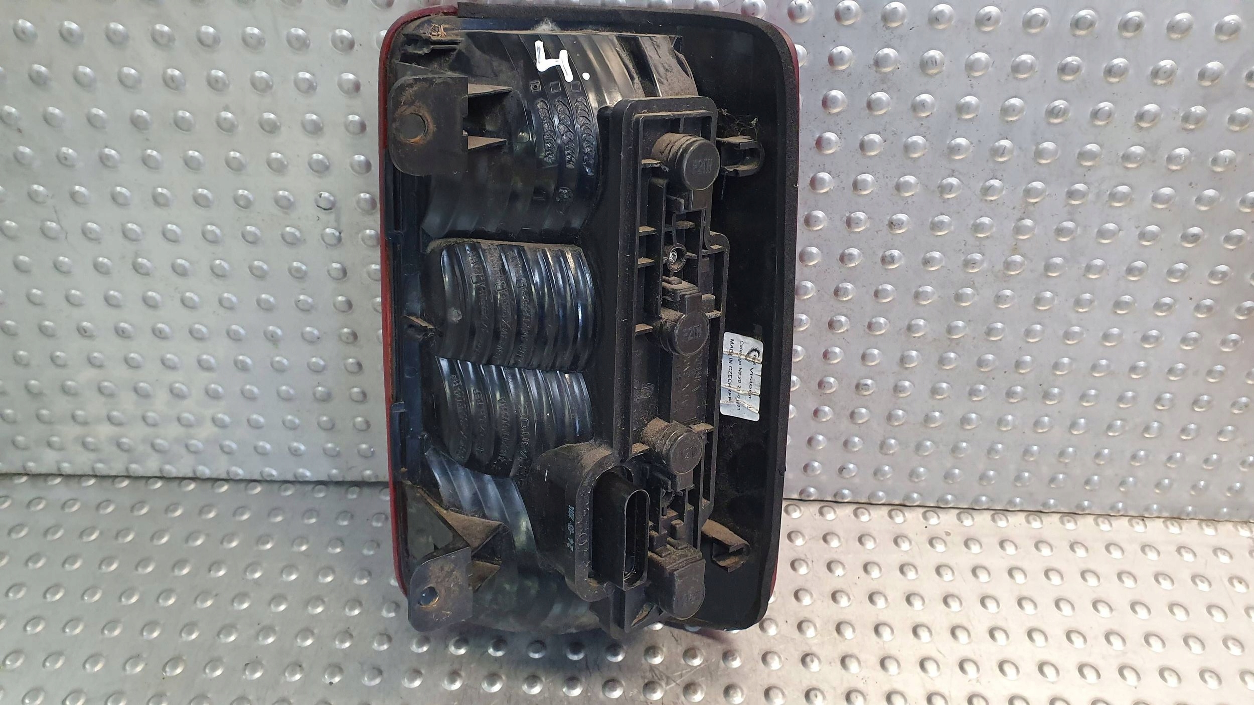 light rear part left VW CADDY III 03