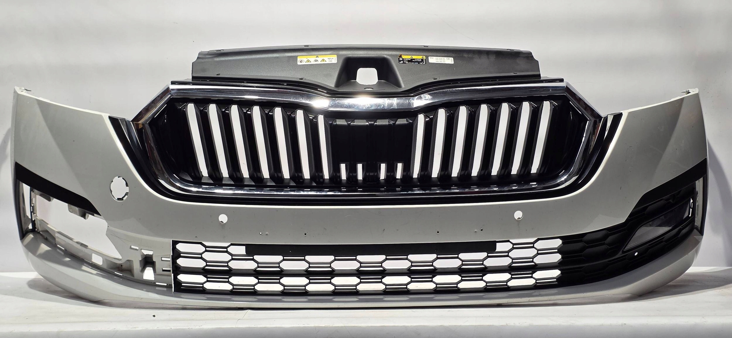 Frontstoßstange Grill SKODA OCTAVIA IV 20- 4XPDC Original 5E3807221