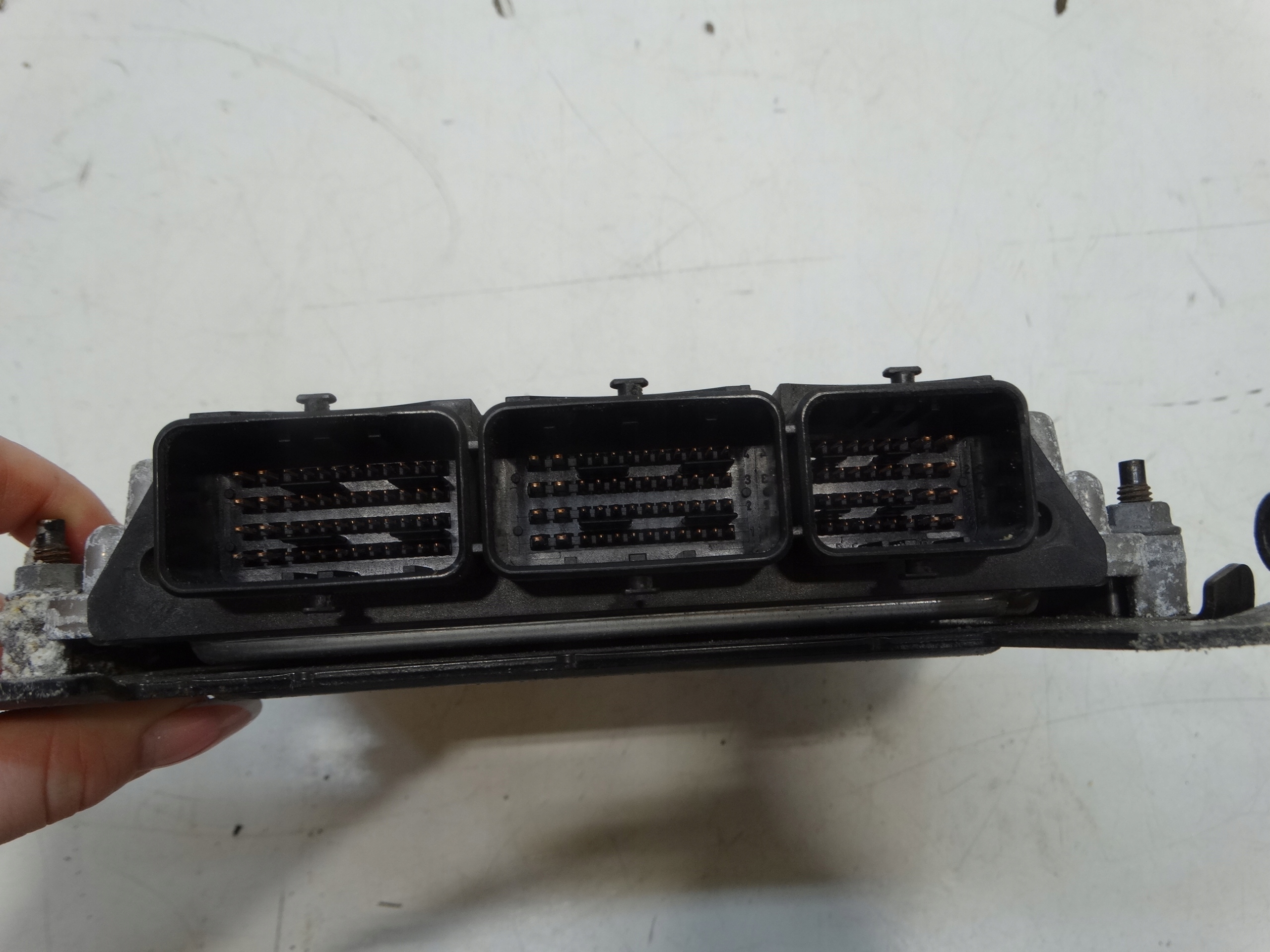 computer control unit of the engine LAGUNA III 8200726880