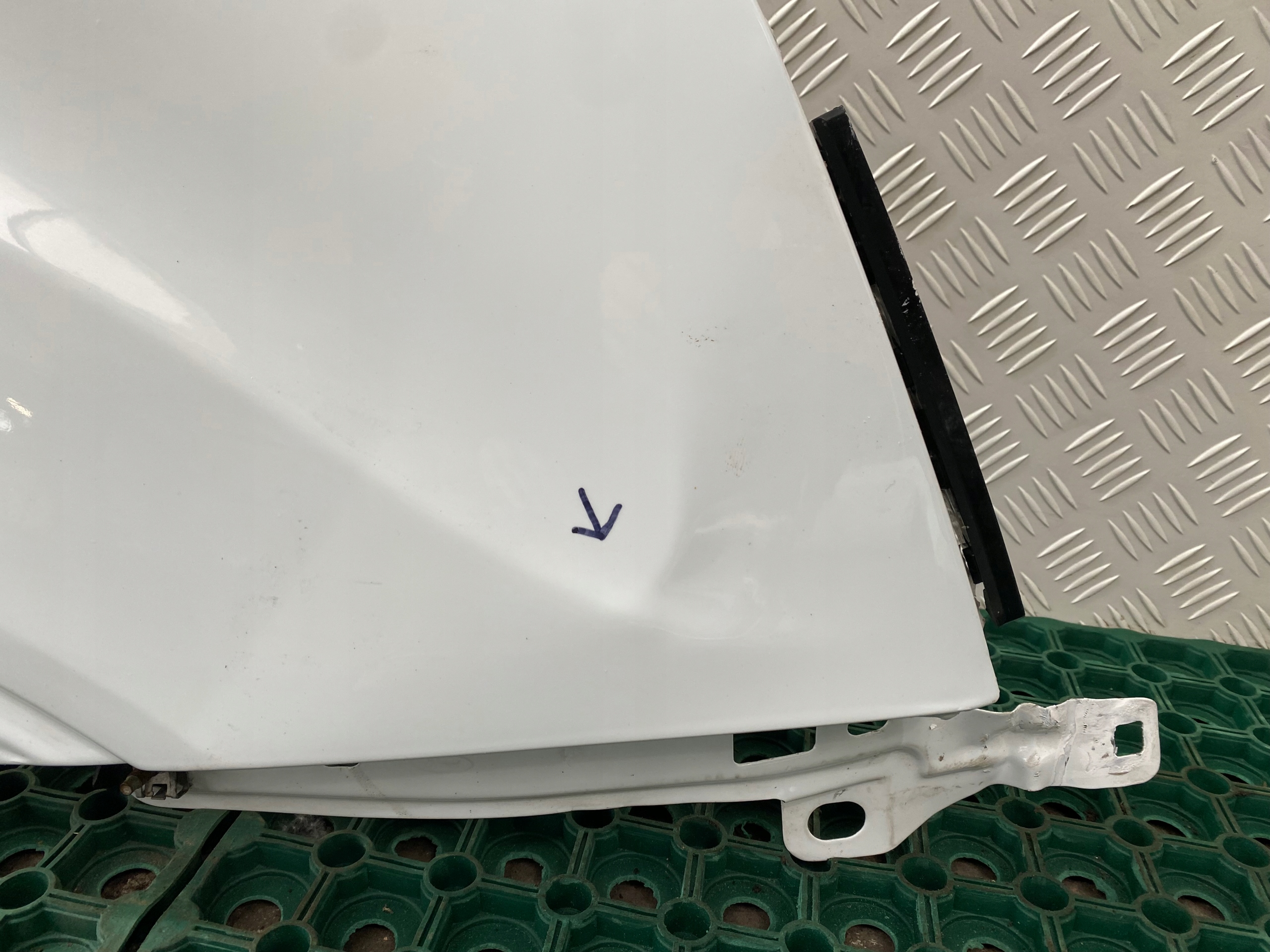 FORD TRANSIT MK8 13-25 fender front right front FROZEN WHITE OE