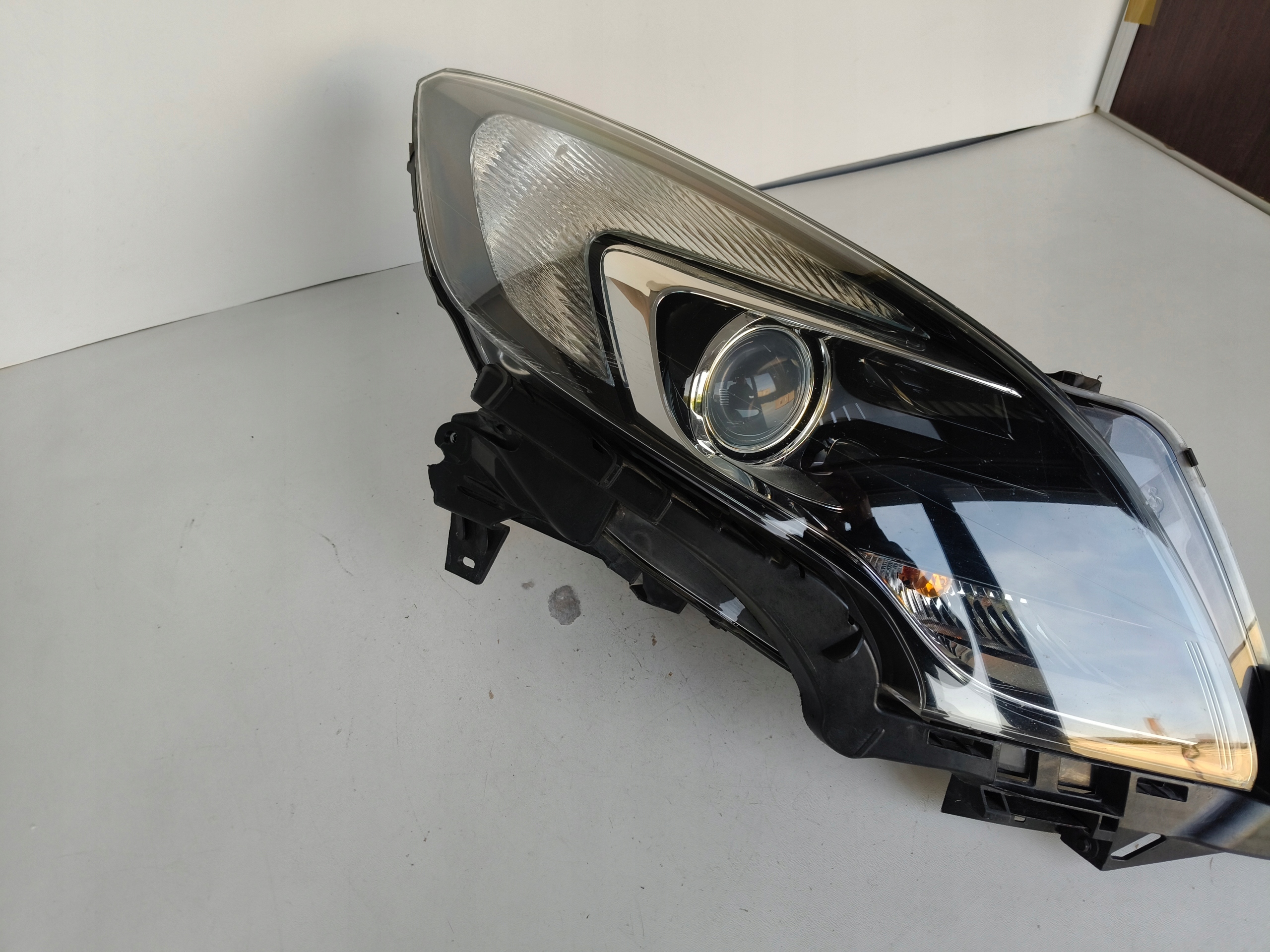 light right REFLEKTOR OPEL ZAFIRA C 12-16