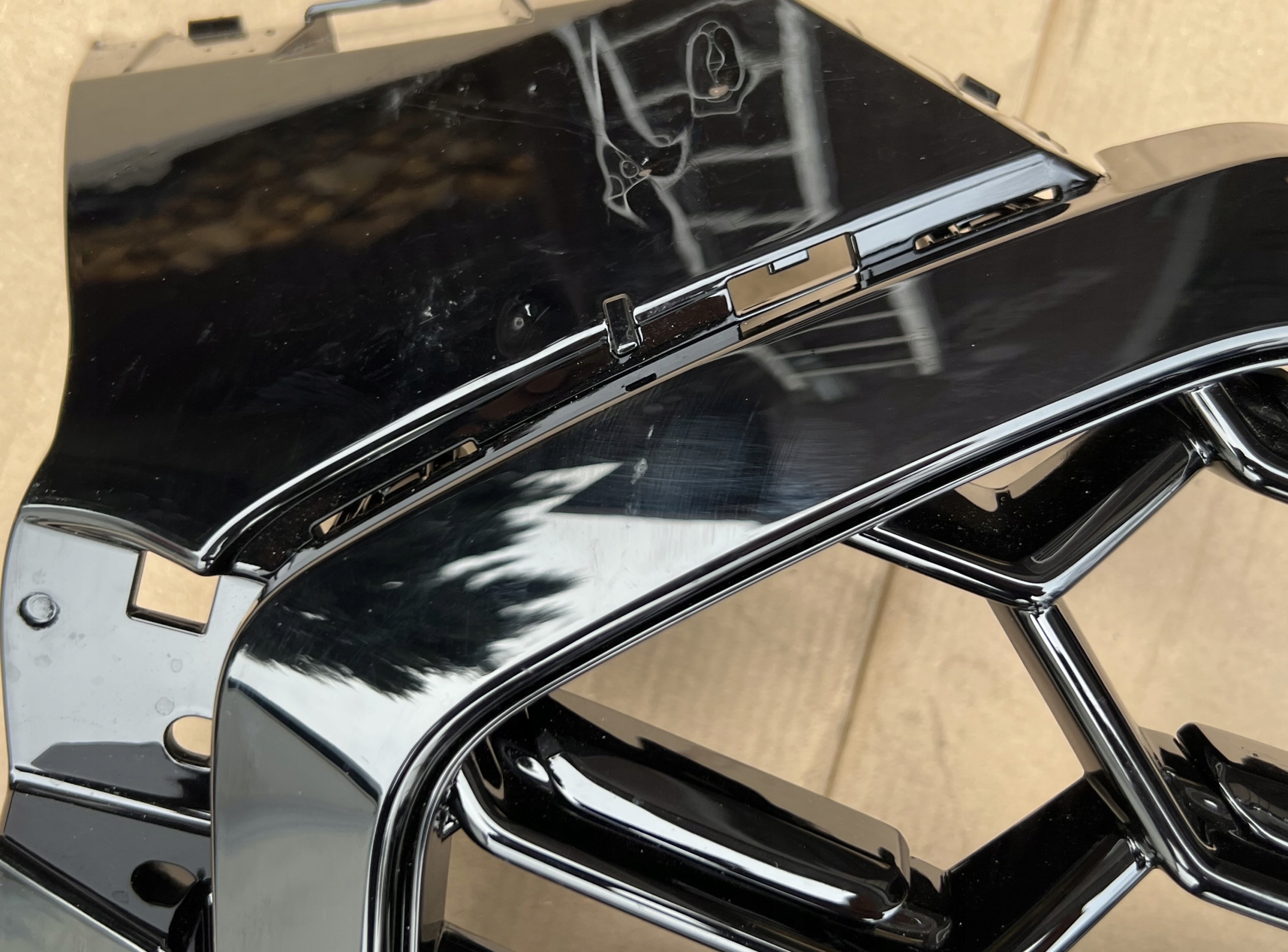 GRILL ATRAPA ZDERZAKA PRZÓD AUDI A5 S5 8W6 Numer katalogowy oryginału 8W6853651BQ RU6